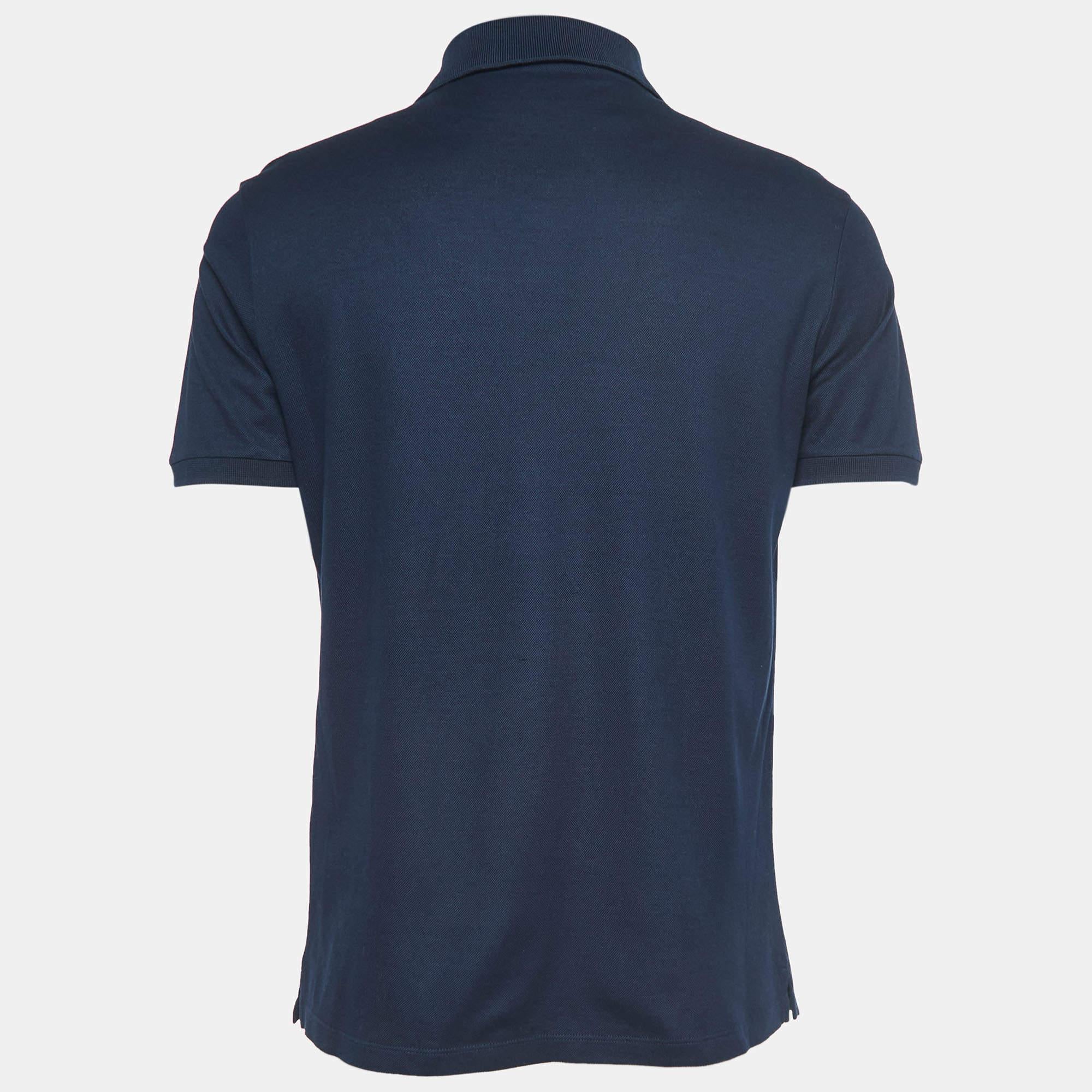 Elevate your everyday style with this meticulously crafted Polo T-shirt by Louis Vuitton. Impeccable tailoring ensures a perfect fit, while the breathable fabric offers unparalleled ease. The creation fuses fashion and comfort seamlessly.

