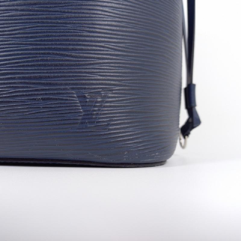 Gray Louis Vuitton Navy Blue Epi Leather Neverfull MM Tote Bag