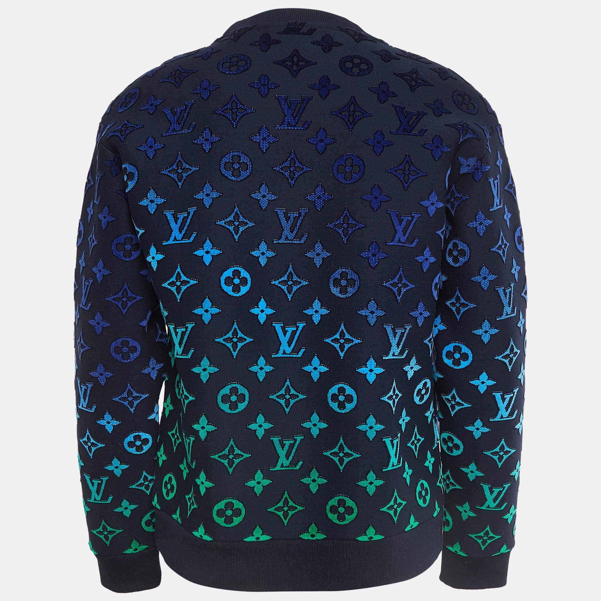 Sweatshirts like this are the best pick on days you want to dress comfortably. Made from quality fabrics, this sweatshirt is enhanced with a classy hue, attractive designs, and a cozy fit.

Includes: brand tag
