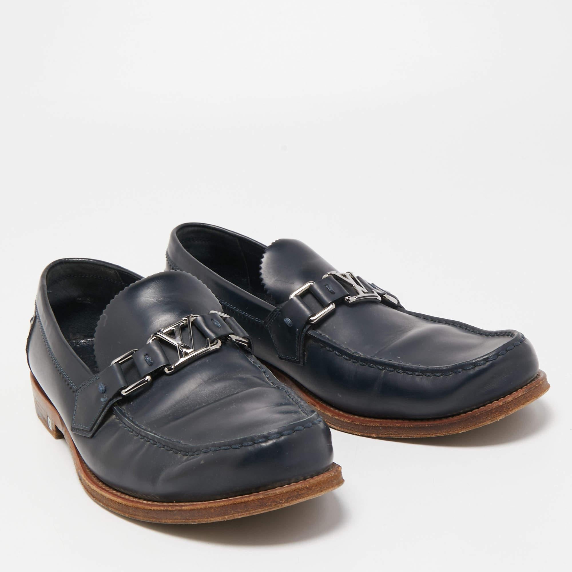 Men's Louis Vuitton Navy Blue Leather Hockenheim Loafers Size 40 For Sale