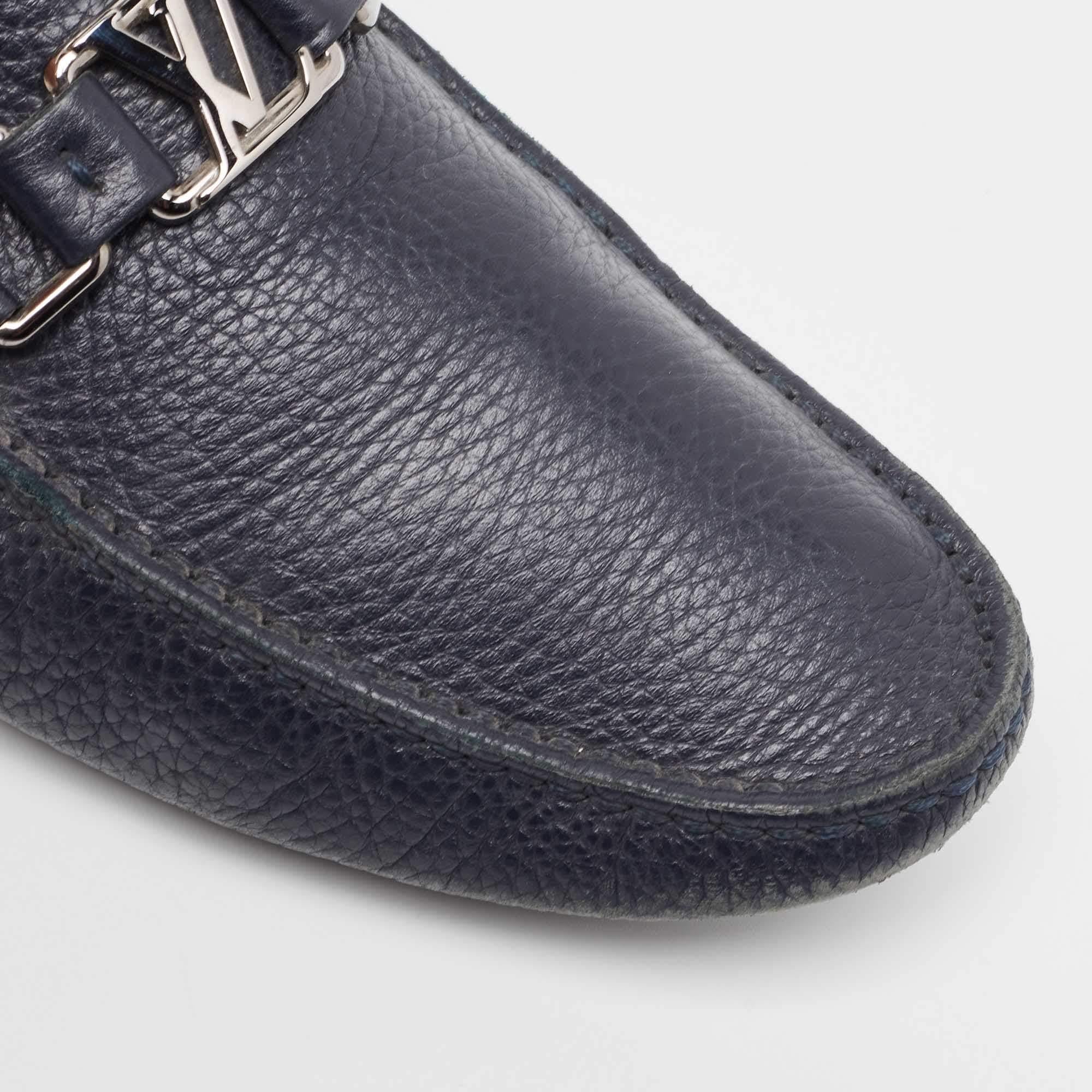 Louis Vuitton Hockenheim Loafers aus marineblauem Leder, Größe 42 im Angebot 2