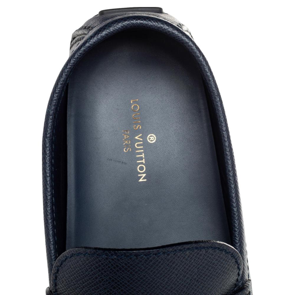 Louis Vuitton Navy Blue Leather Hockenheim Slip On Loafers Size 42 In New Condition In Dubai, Al Qouz 2