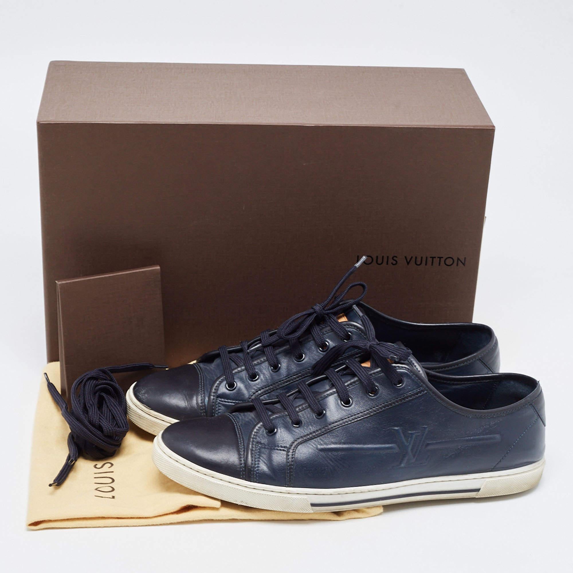 Louis Vuitton Navy Blue Leather Low Top Sneakers Size 43 For Sale 4