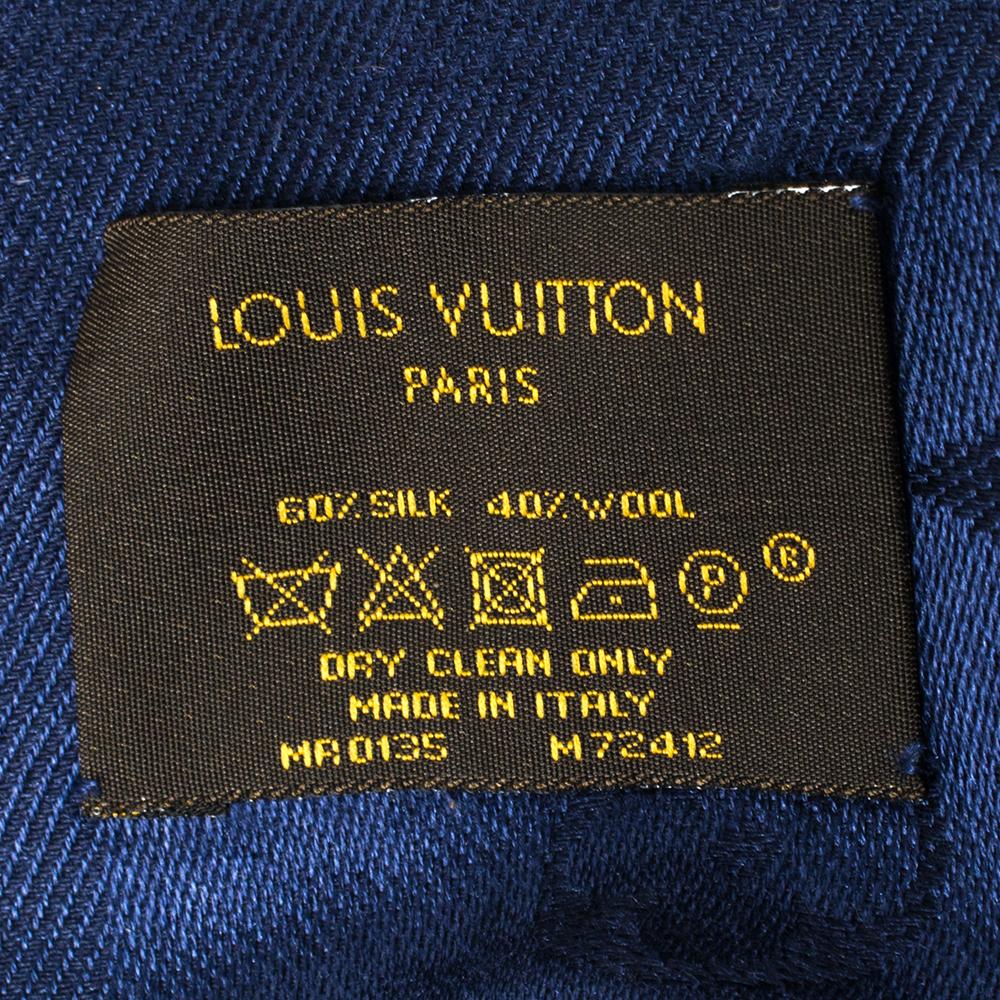 Louis Vuitton Navy Blue Logo Monogram Silk & Woof Square Shawl In Good Condition In Dubai, Al Qouz 2