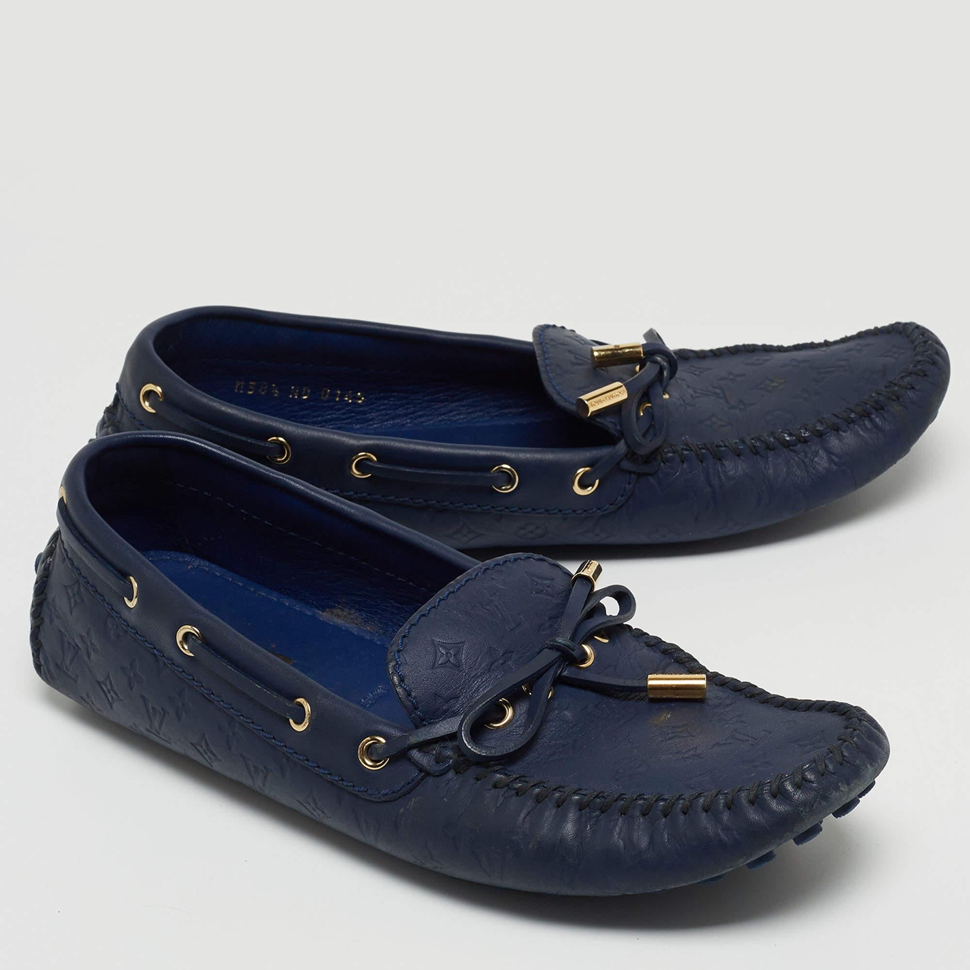 Women's Louis Vuitton Navy Blue Monogram Embossed Leather Gloria Loafers Size 38.5 For Sale