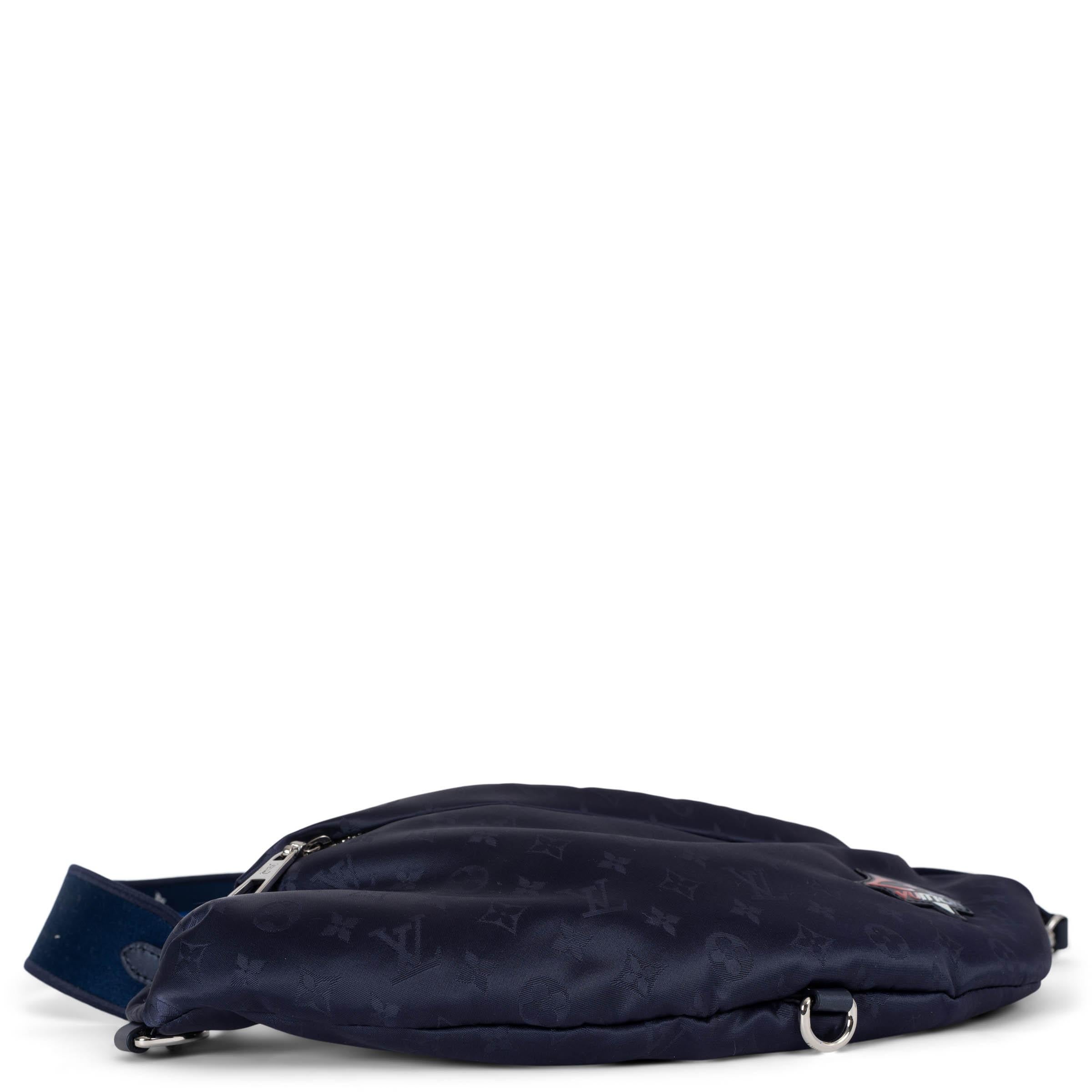 Women's LOUIS VUITTON navy blue nylon LV SKI BUMBAG Belt Bag For Sale