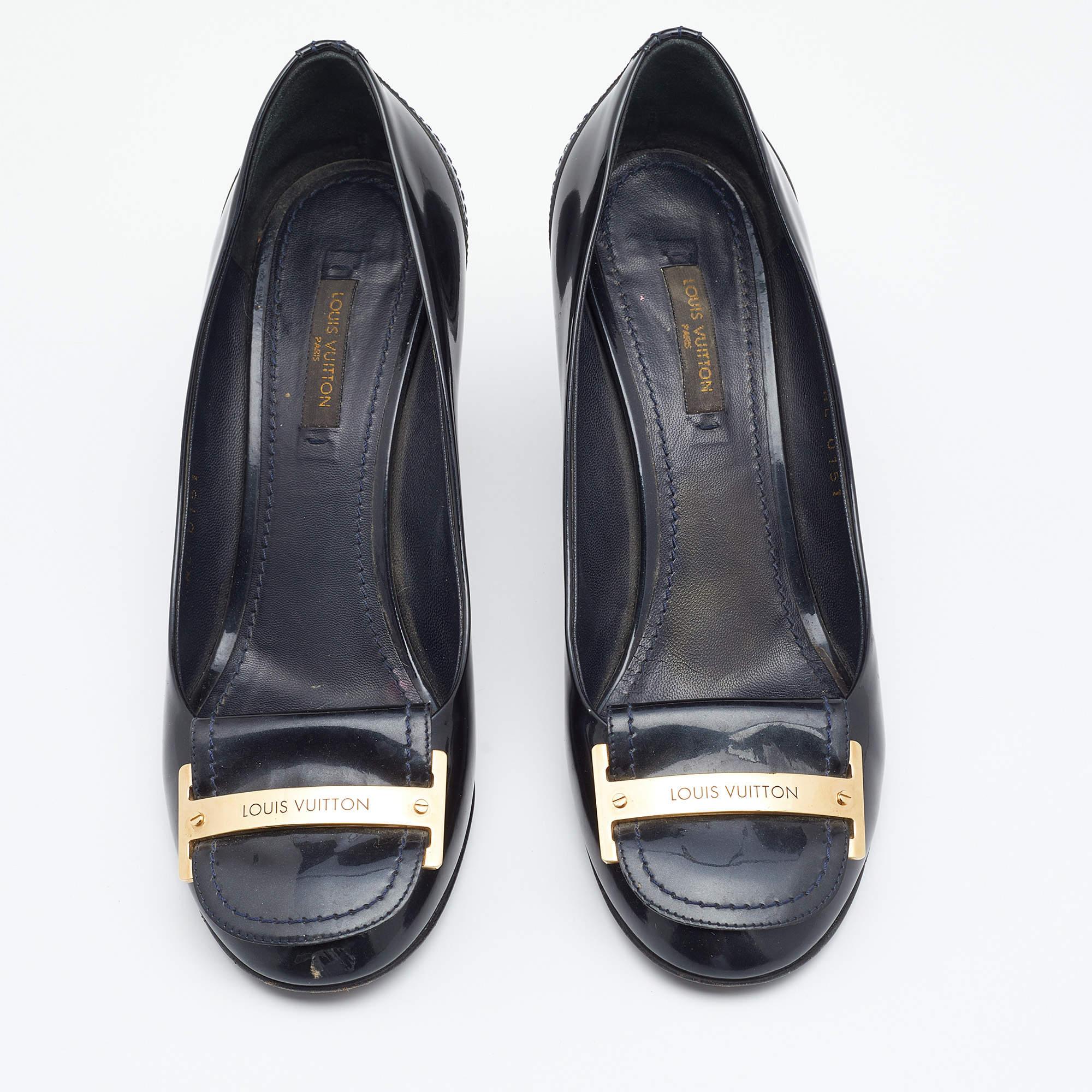 Black Louis Vuitton Navy Blue Patent Leather Pumps Size 37