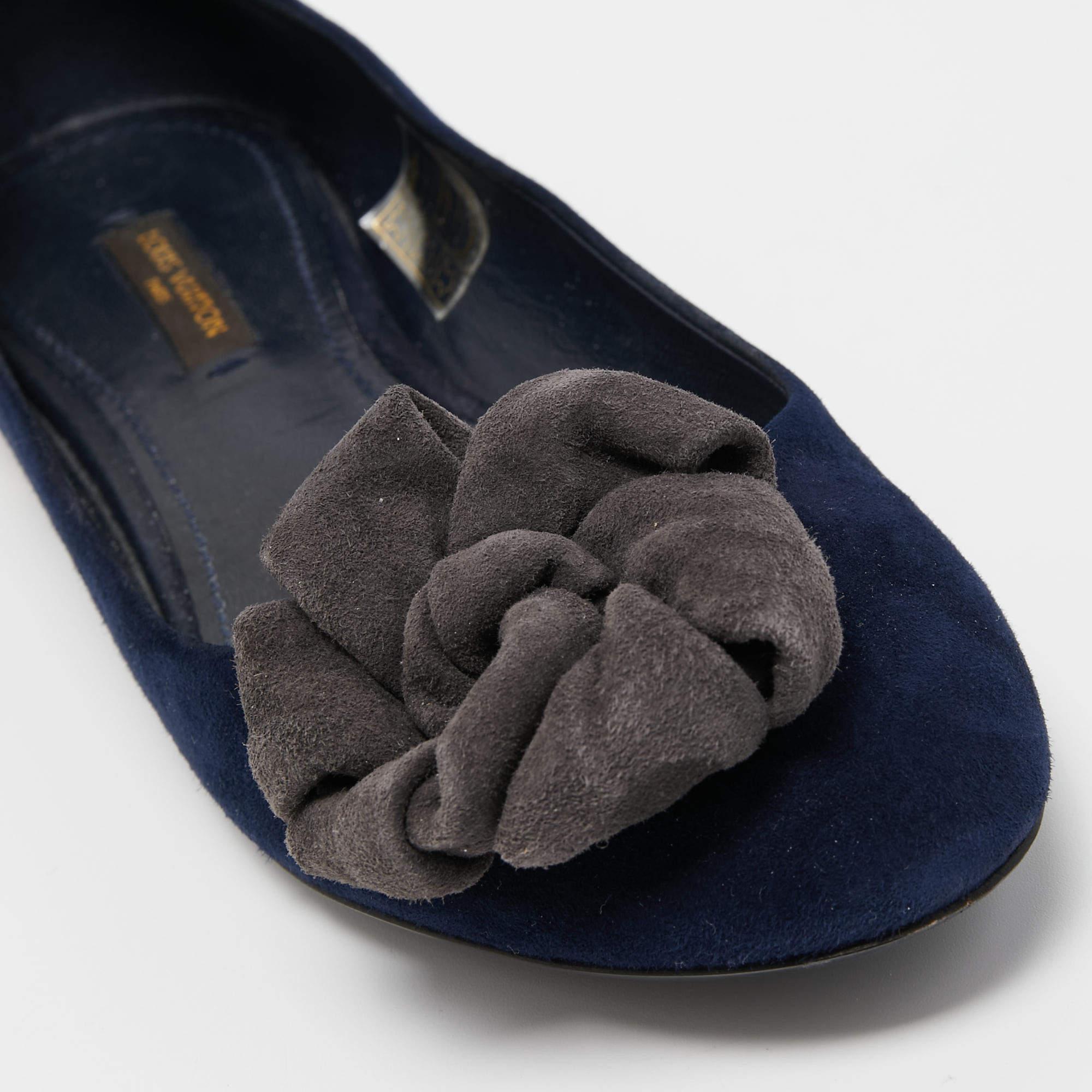 Louis Vuitton Navy Blue Suede Flower Embellished Ballet Flats Size 36.5 For Sale 2