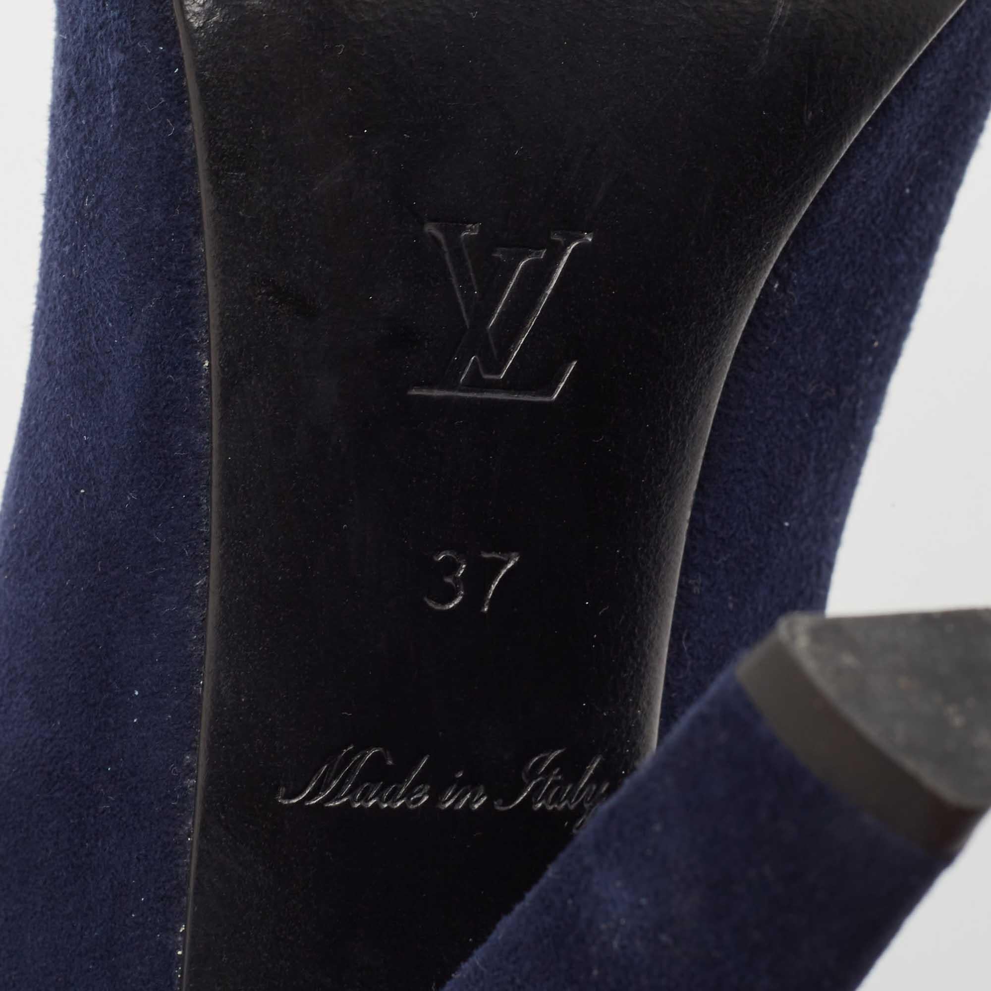 Escarpins à bout pointu en daim bleu marine Louis Vuitton, taille 37 en vente 4