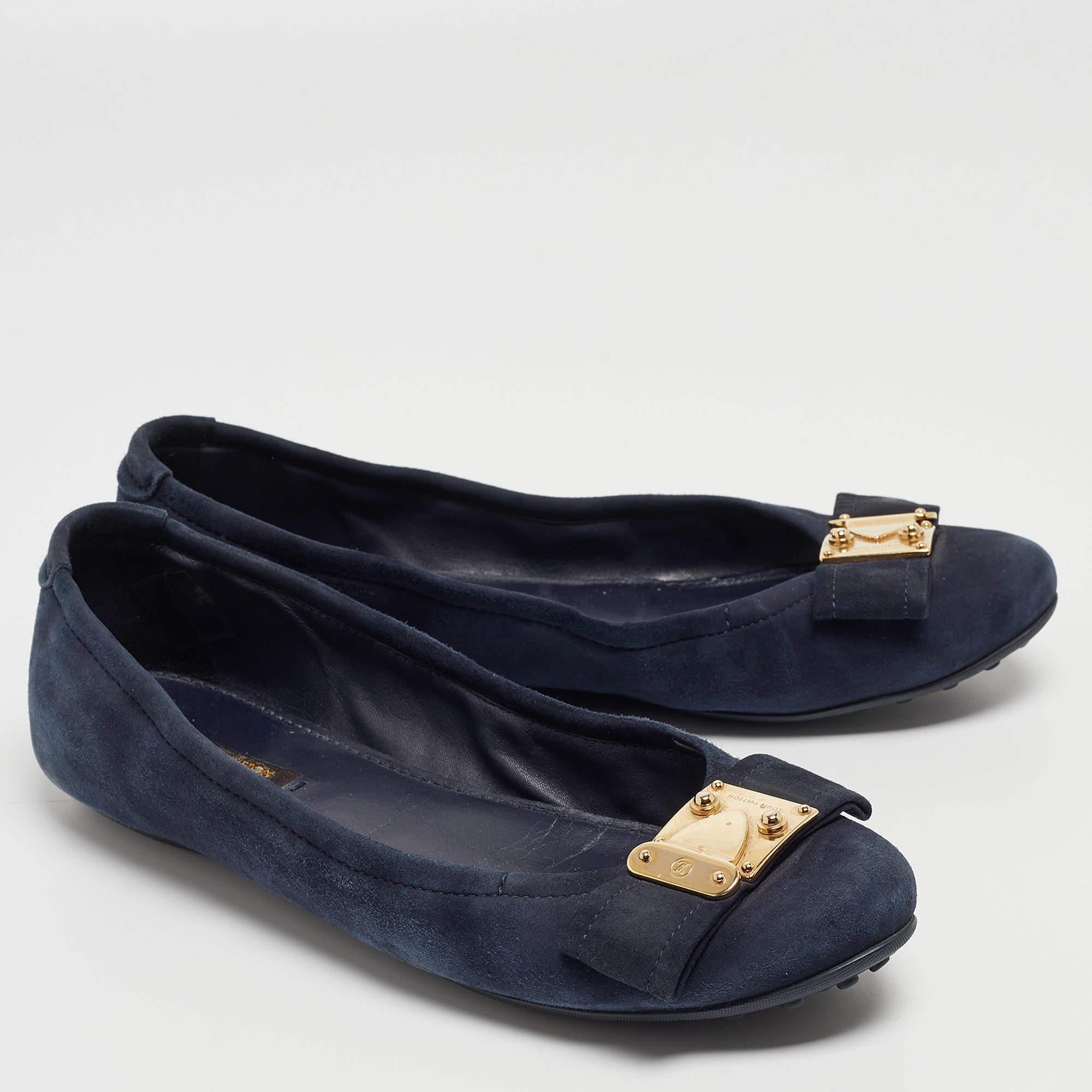 Louis Vuitton Navy Blue Suede Scrunch Ballet Flats Size 39 In Good Condition For Sale In Dubai, Al Qouz 2