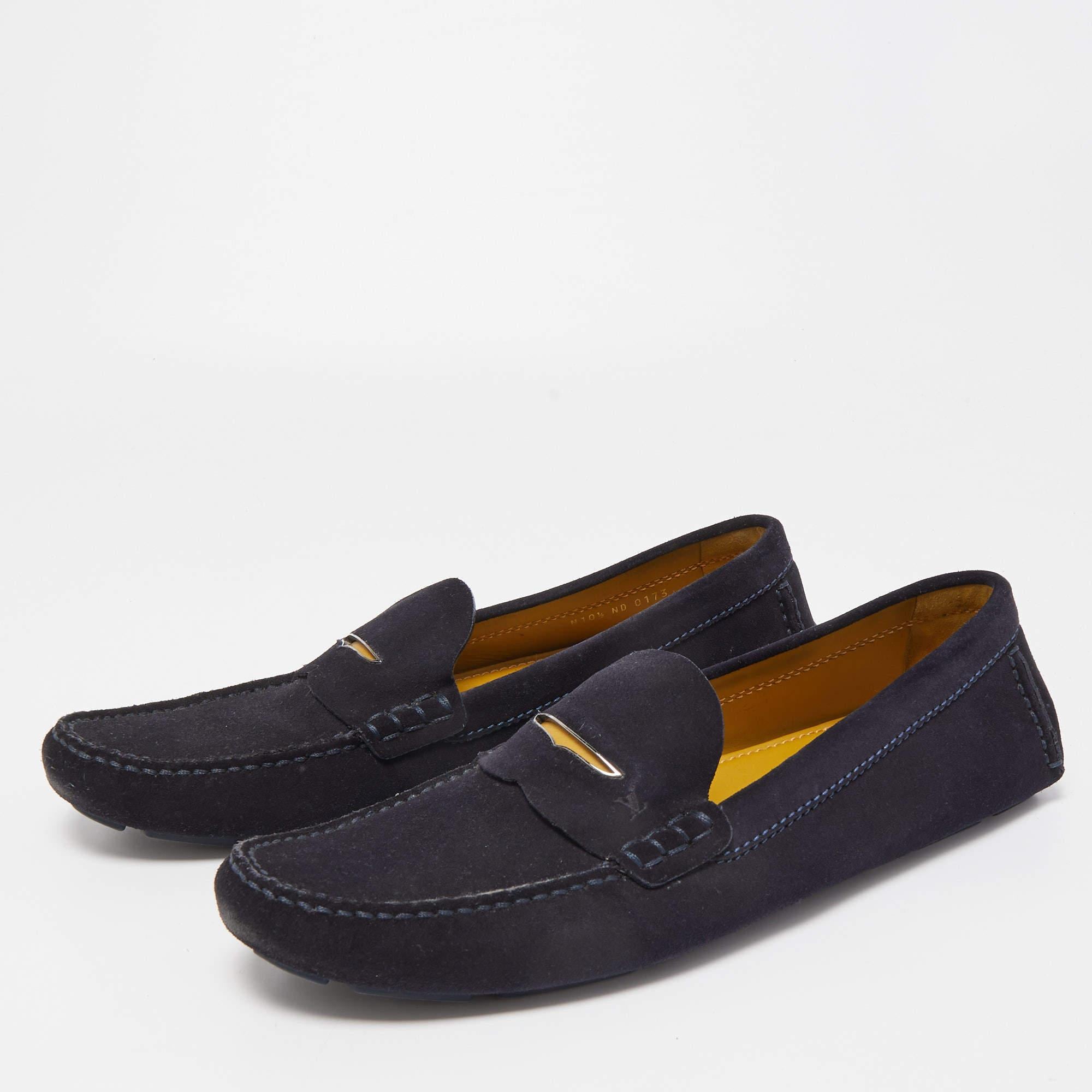 Louis Vuitton Navy Blue Suede Slip On Loafers Size 44.5 In Good Condition In Dubai, Al Qouz 2