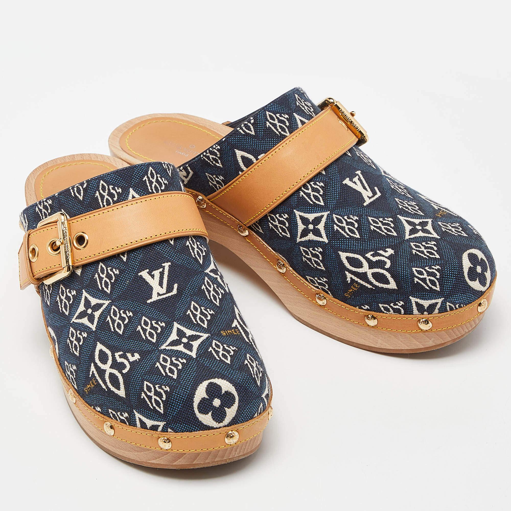 Women's Louis Vuitton Navy Blue/Tan Printed Canvas & Leather Cottage Clog Mules Size 38