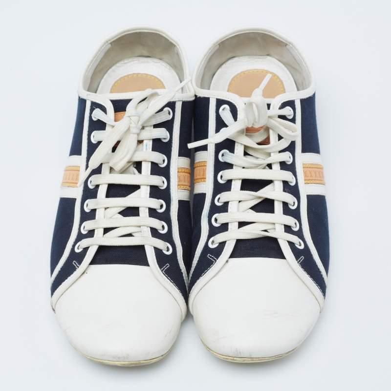 Louis Vuitton Navy Blue/White Canvas and Leather Low Top Sneakers Size 42.5 In Fair Condition For Sale In Dubai, Al Qouz 2