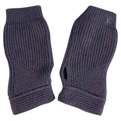 Louis Vuitton - Gants en cachemire tricoté côtelé bleu marine et bourgogne