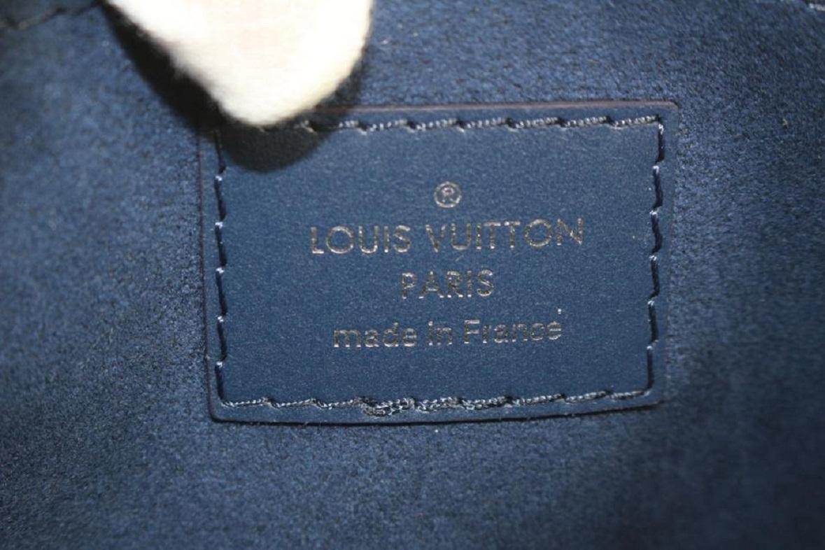 Louis Vuitton Marineblau Epi Leder Neverfull Pochette GM Handgelenkstasche in Indigoblau (Blau) im Angebot