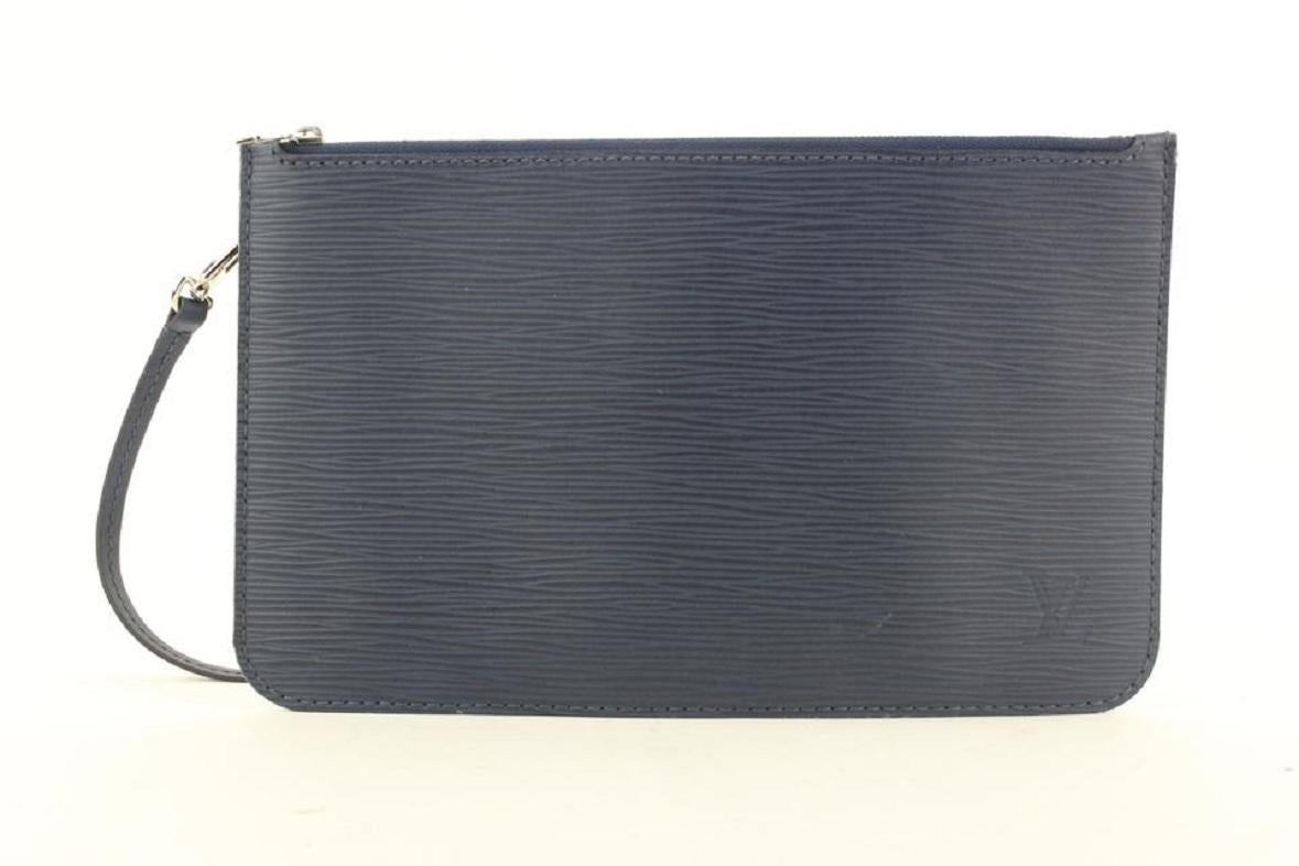 Women's Louis Vuitton Navy Indigo Blue Epi Leather Neverfull Pochette GM Wristlet For Sale