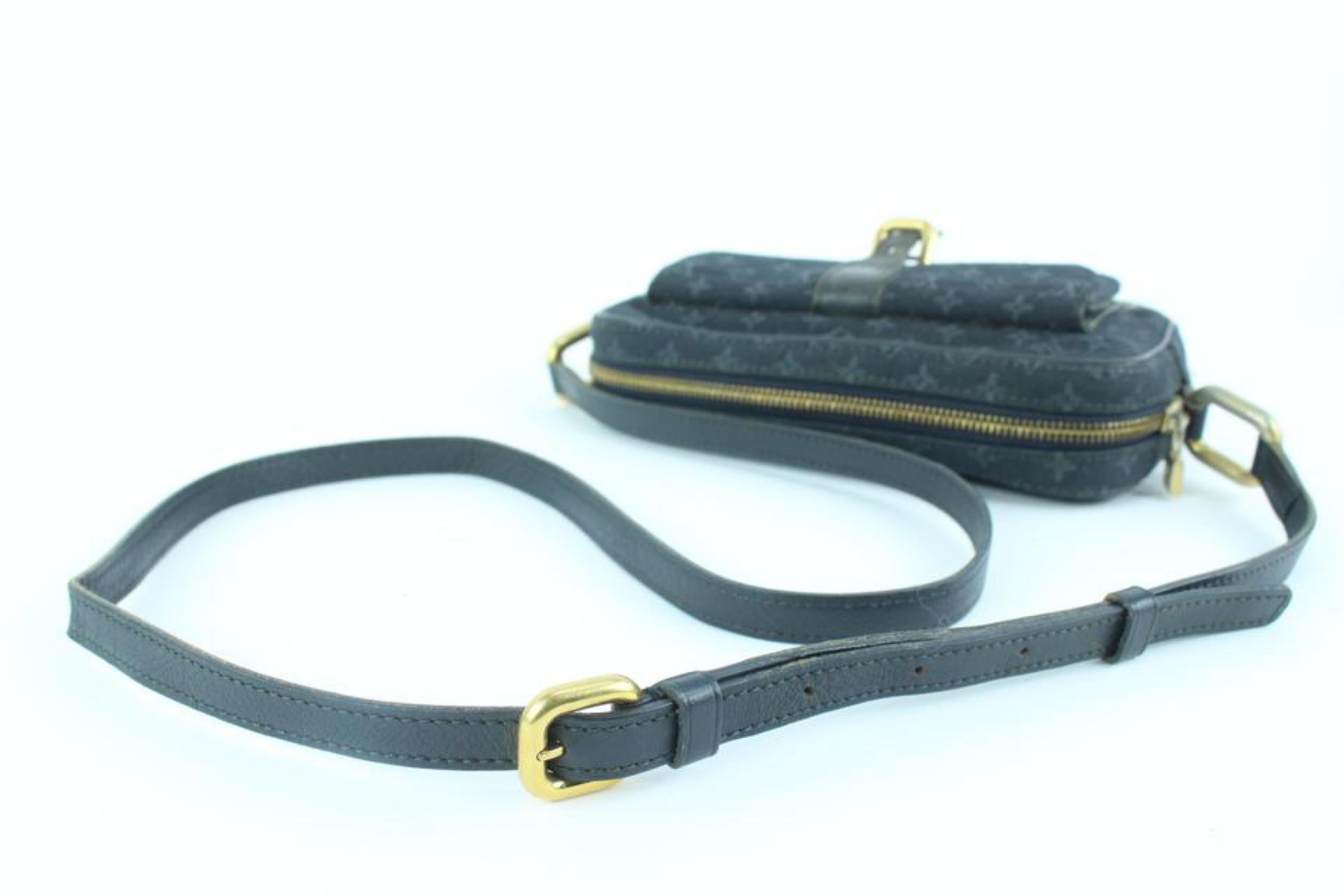 Louis Vuitton Navy Mini Lin Juliette MM Crossbody Bag 2LV1012 For Sale 3