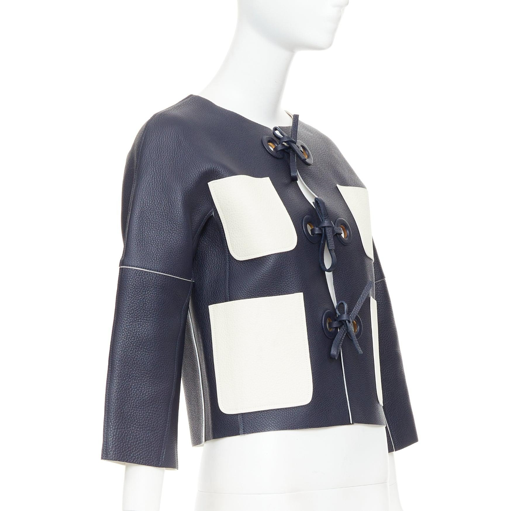 LOUIS VUITTON blouson en cuir texturé marine écru à nouer sur le devant FR36 M Bon état - En vente à Hong Kong, NT