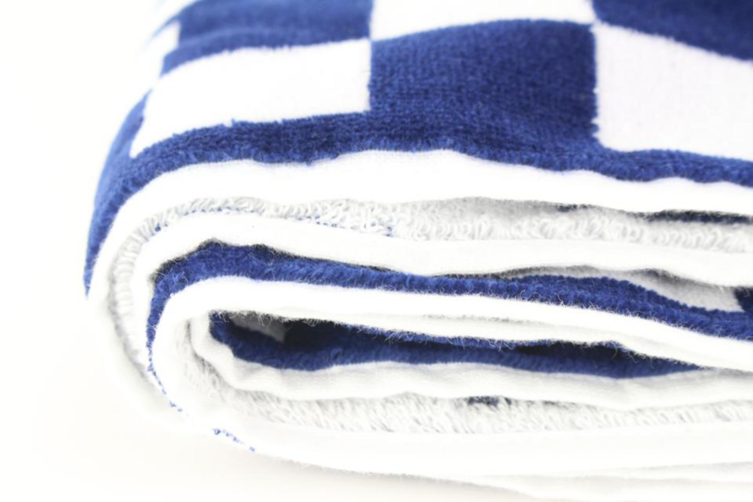 Louis Vuitton Navy Stripe LV Graphical Beach Towel 82LZ525S For Sale 3