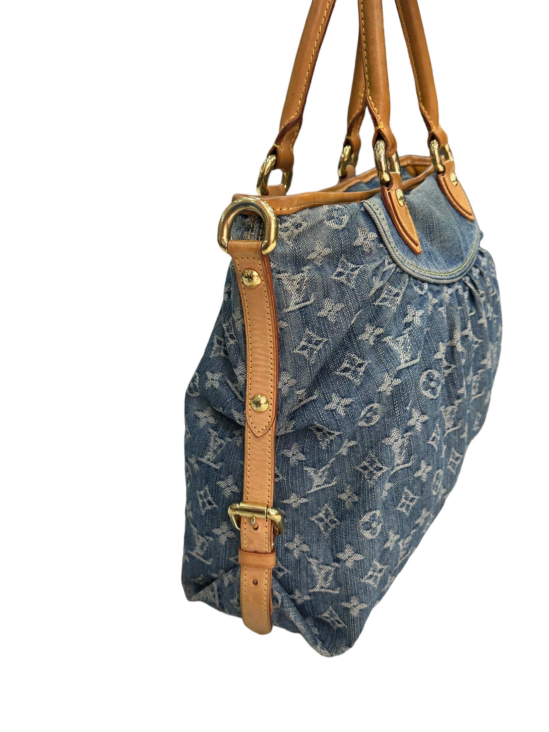 Louis Vuitton Neo Cabby GM Denim Top Handle Bag In Good Condition In Torre Del Greco, IT