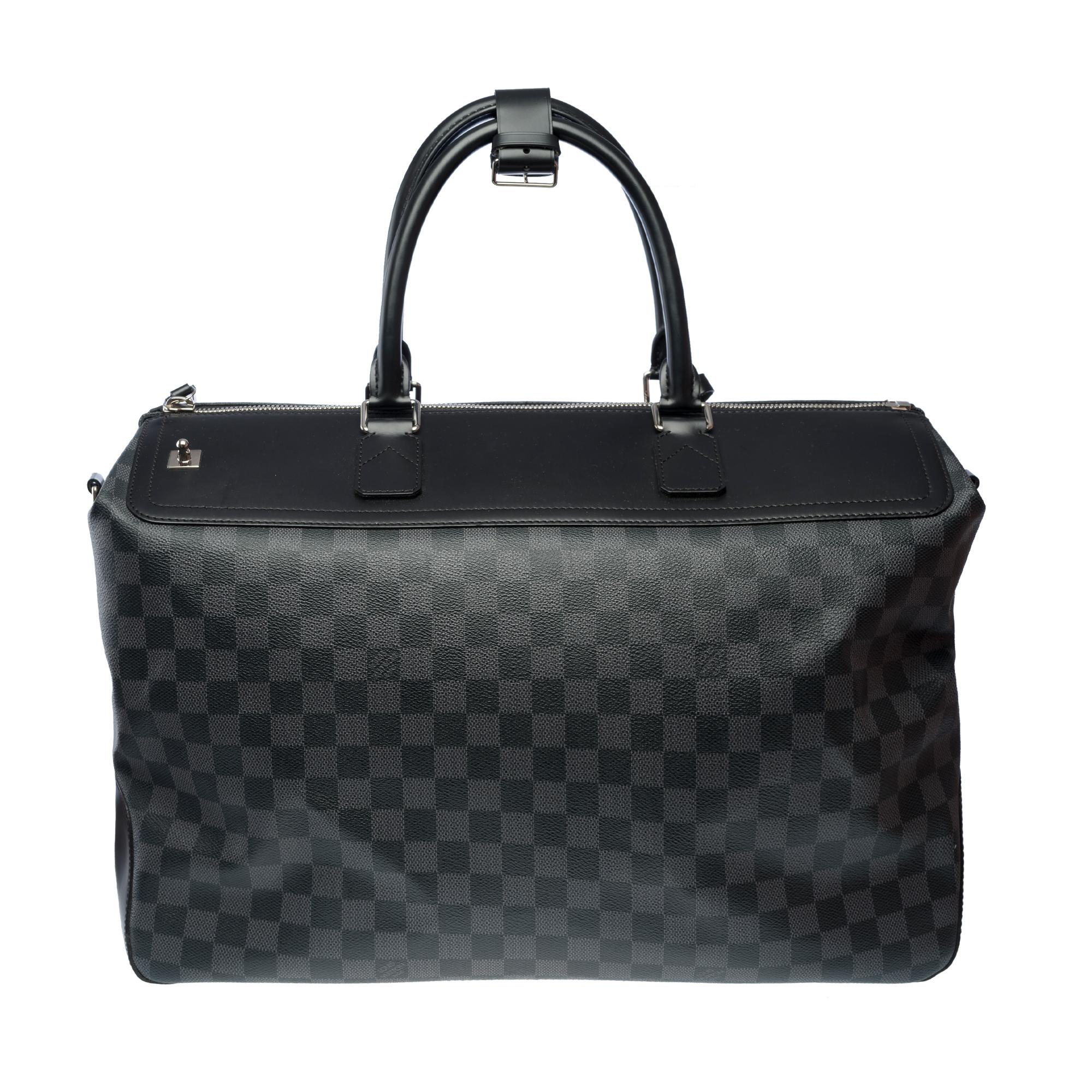 Black Louis Vuitton Neo Greenwich strap travel bag in brown canvas, PHW For Sale