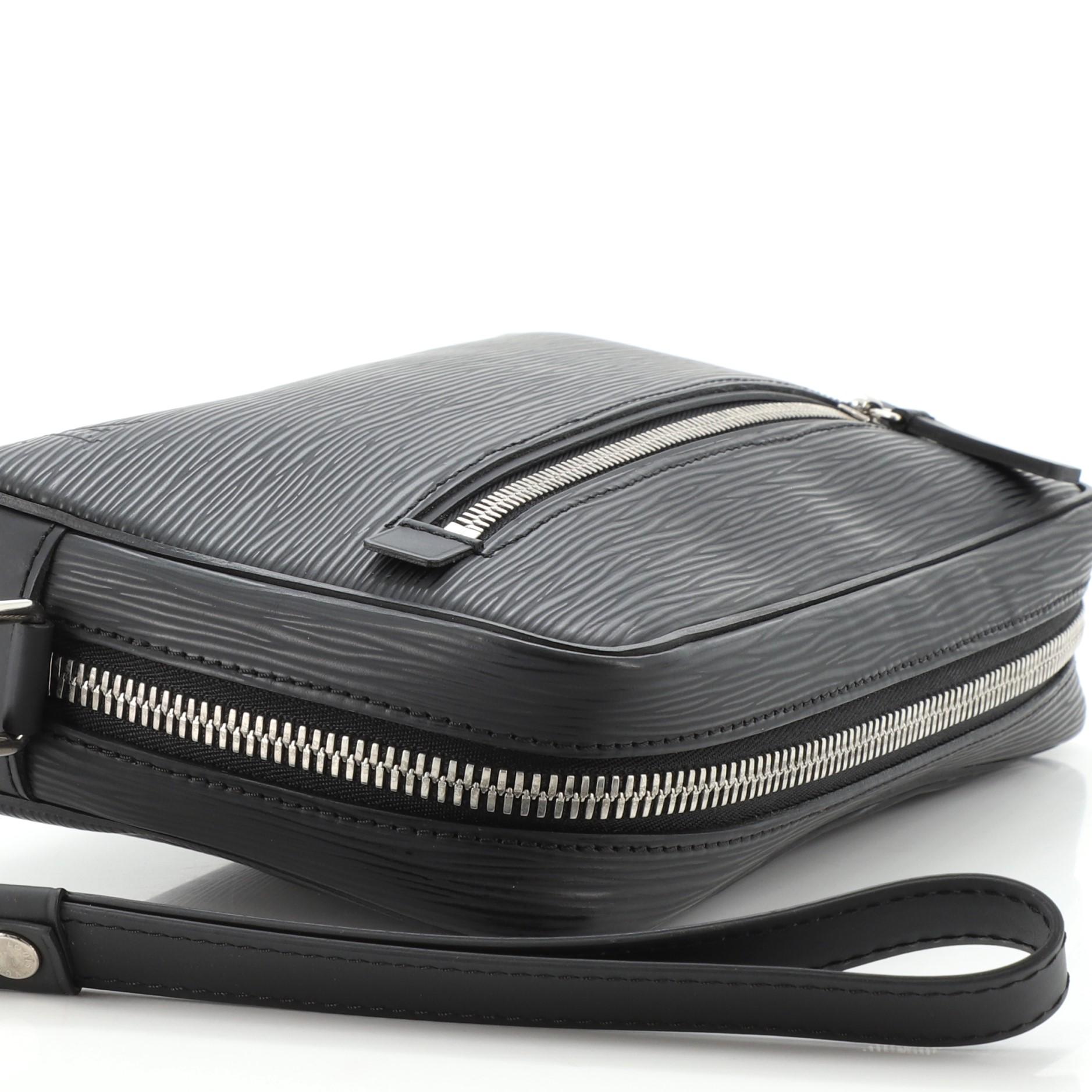 Louis Vuitton Neo Hoche Clutch Epi Leder 1