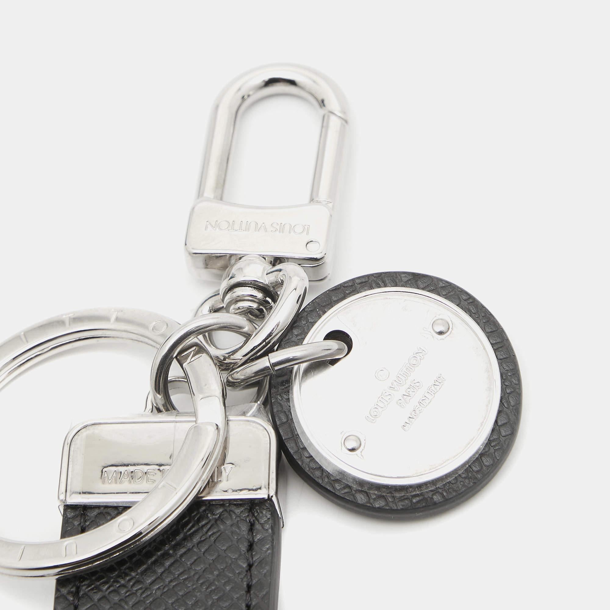 Women's Louis Vuitton  Neo LV Monogram Eclipse Canvas Silver Tone Club Key Ring