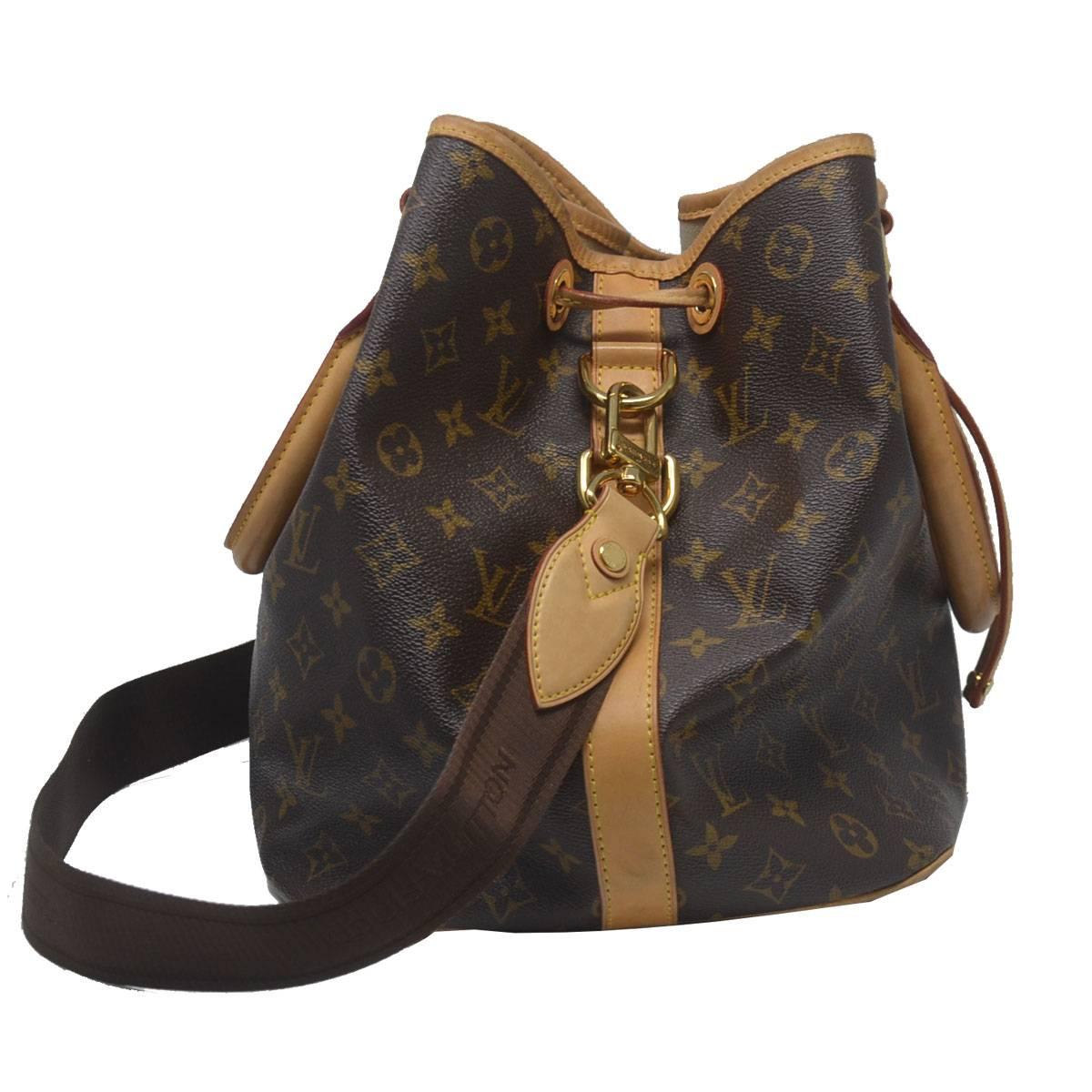 louis vuitton bucket bag