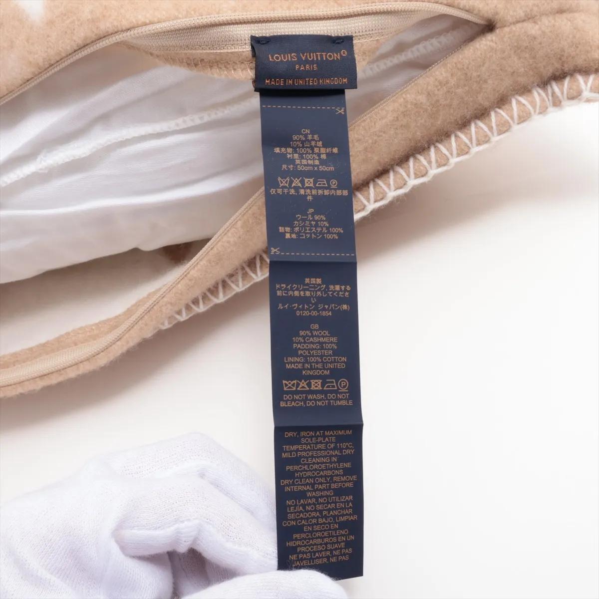 Cuscino Louis Vuitton Neo Monogram Beige in vendita 2