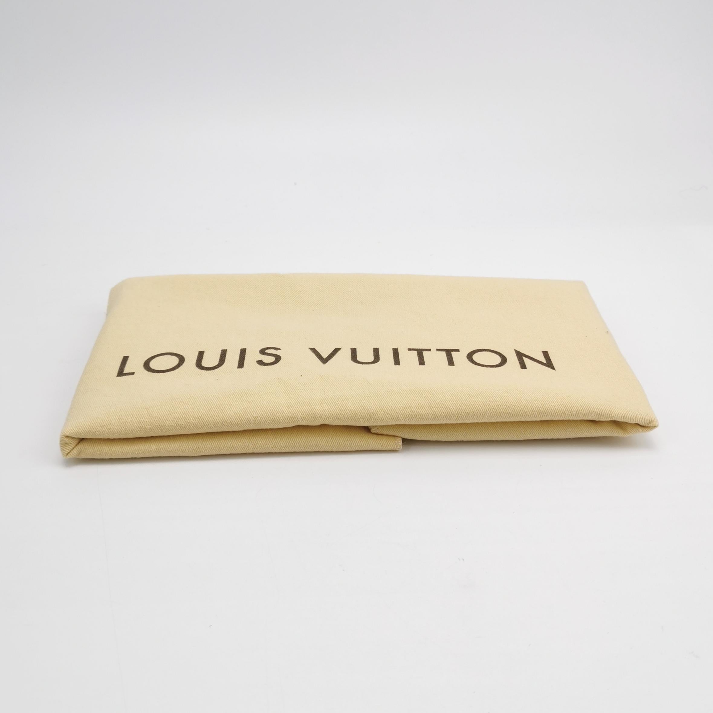 Louis Vuitton Neo Papillon Revelation GM Borsa a tracolla in pelle nera in vendita 6
