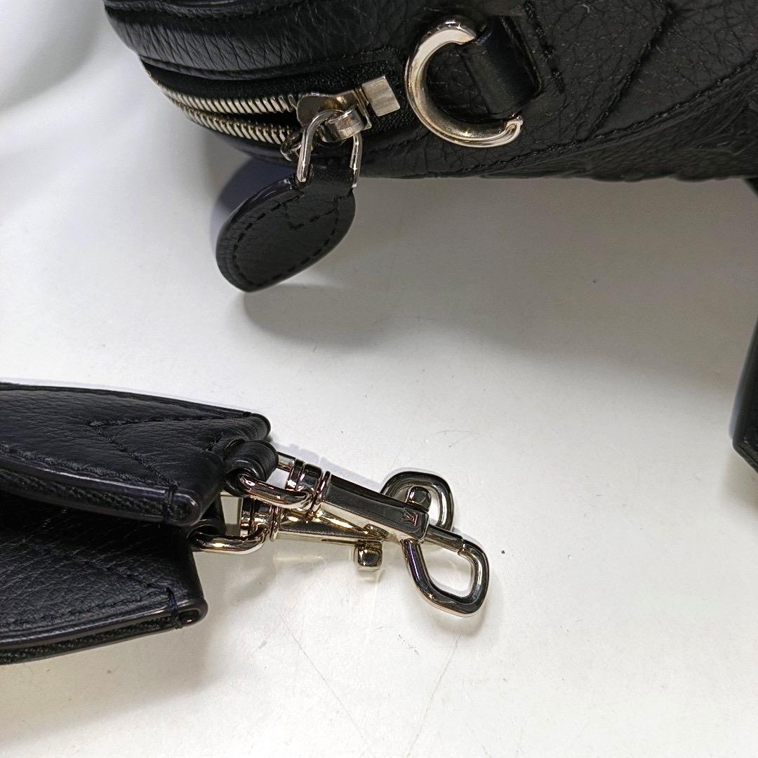 Louis Vuitton Neo Papillon Revelation GM Black Leather Shoulder Bag with Strap For Sale 7