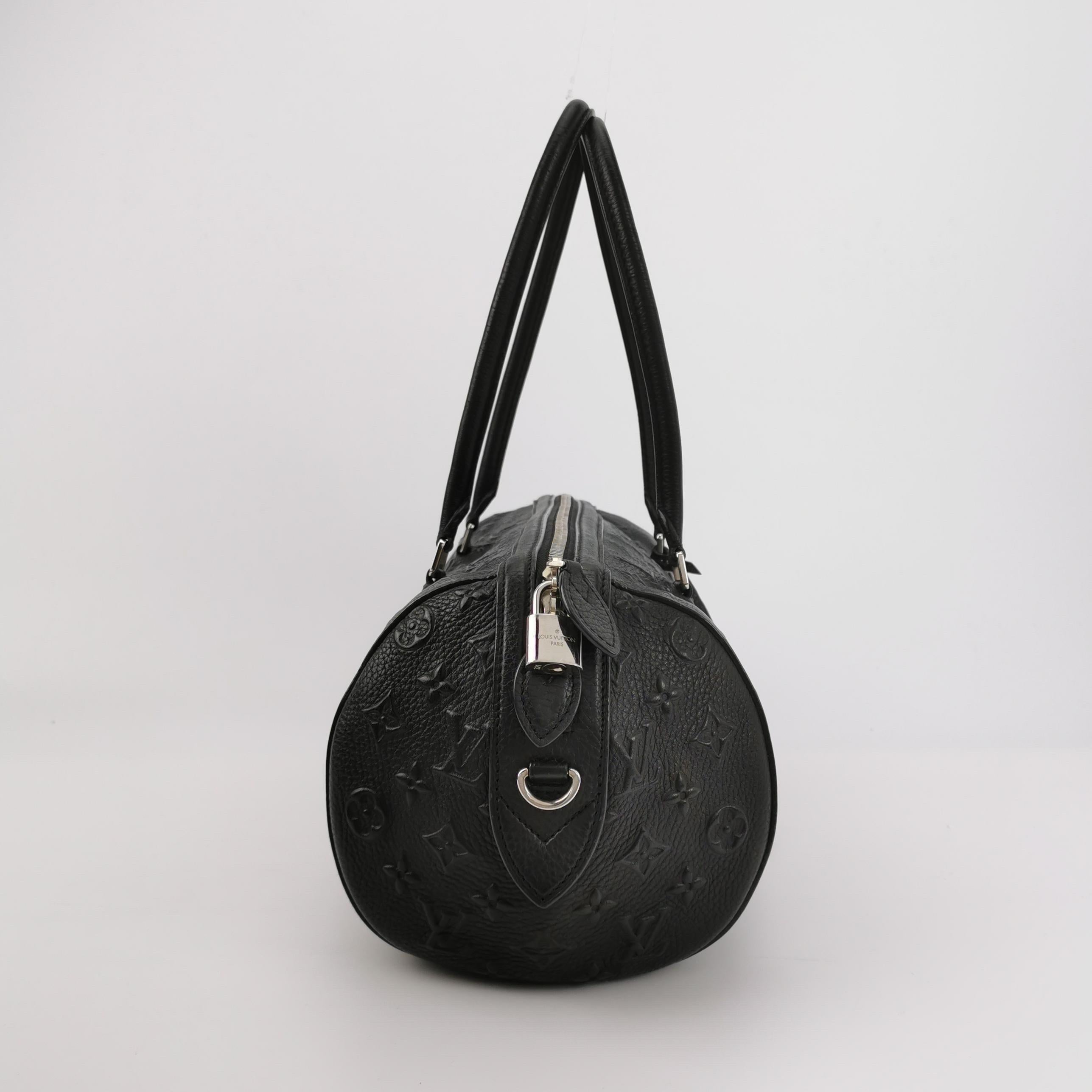 Noir Louis Vuitton Neo Papillon Revelation GM Sac à main en cuir noir avec bandoulière en vente