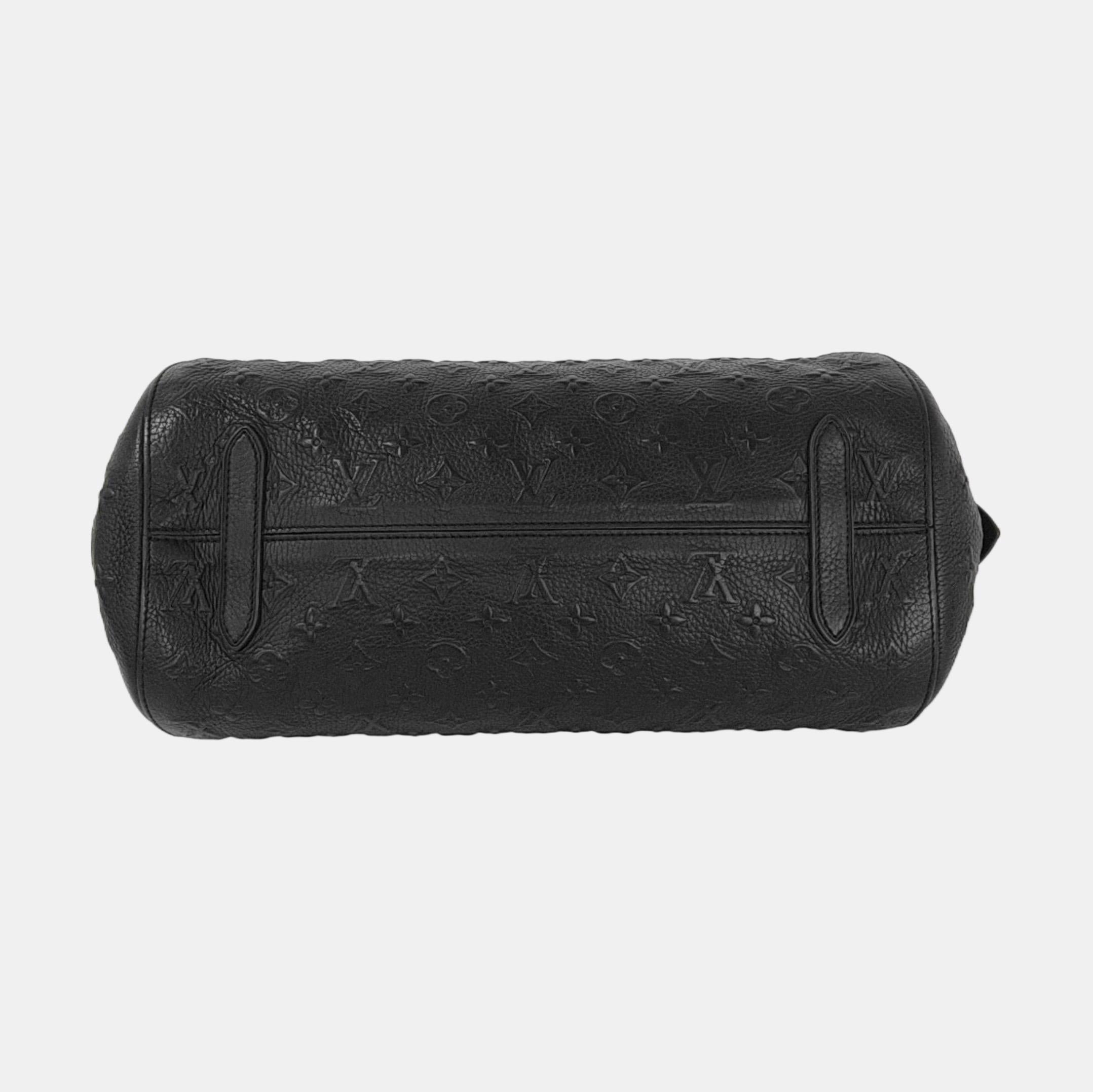 Louis Vuitton Neo Papillon Revelation GM Black Leather Shoulder Bag with Strap For Sale 2
