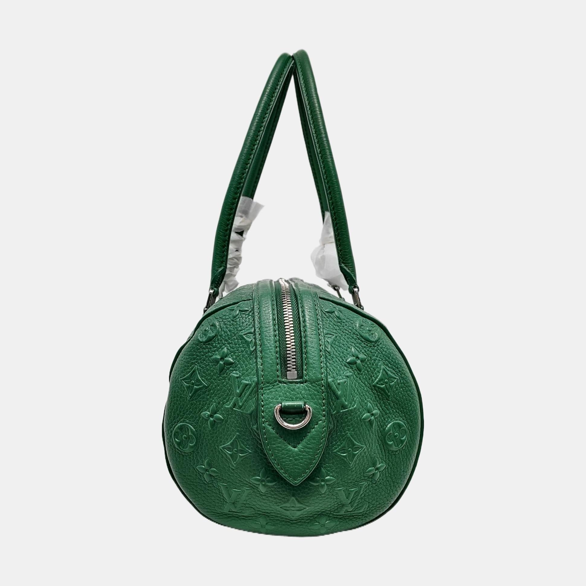 Louis Vuitton Neo Papillon Rivelazione GM Borsa a tracolla in pelle verde con tracolla In condizioni buone in vendita a AUBERVILLIERS, FR