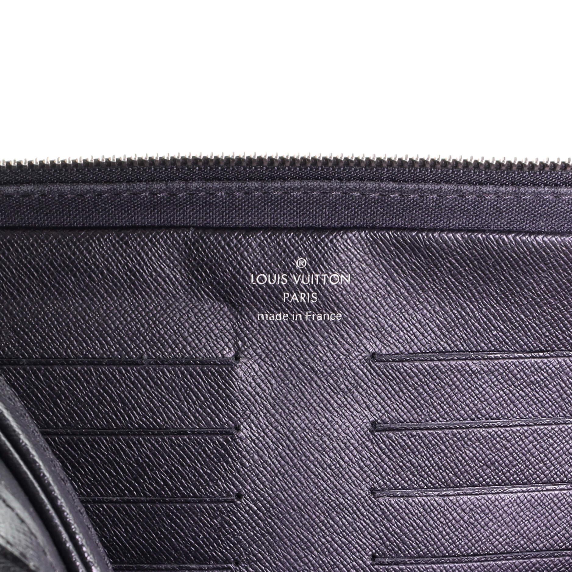 Louis Vuitton Neo Pavel Handbag Taiga Leather 3