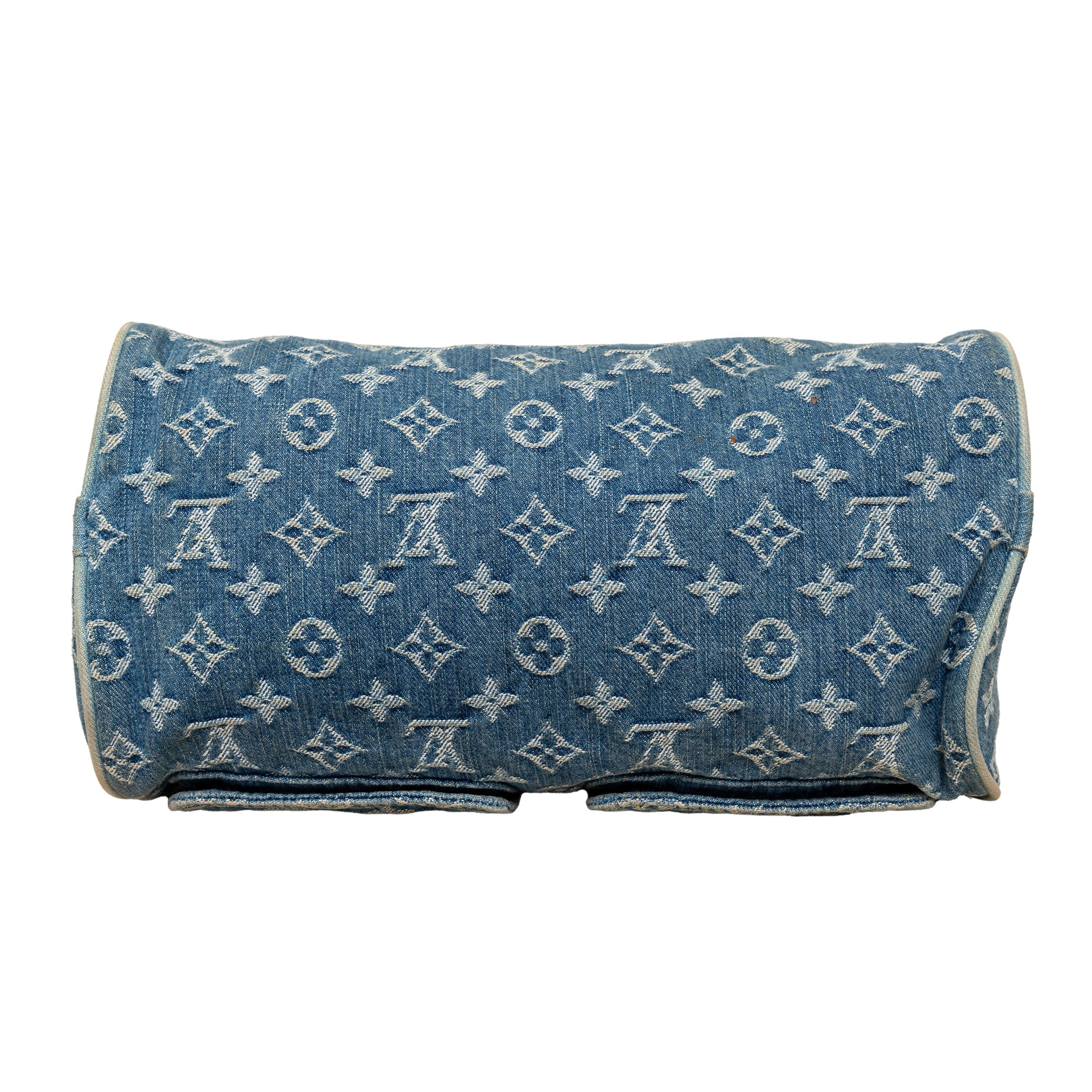 Women's Louis Vuitton Neo Speedy Monogram Denim Handbag - '10s For Sale