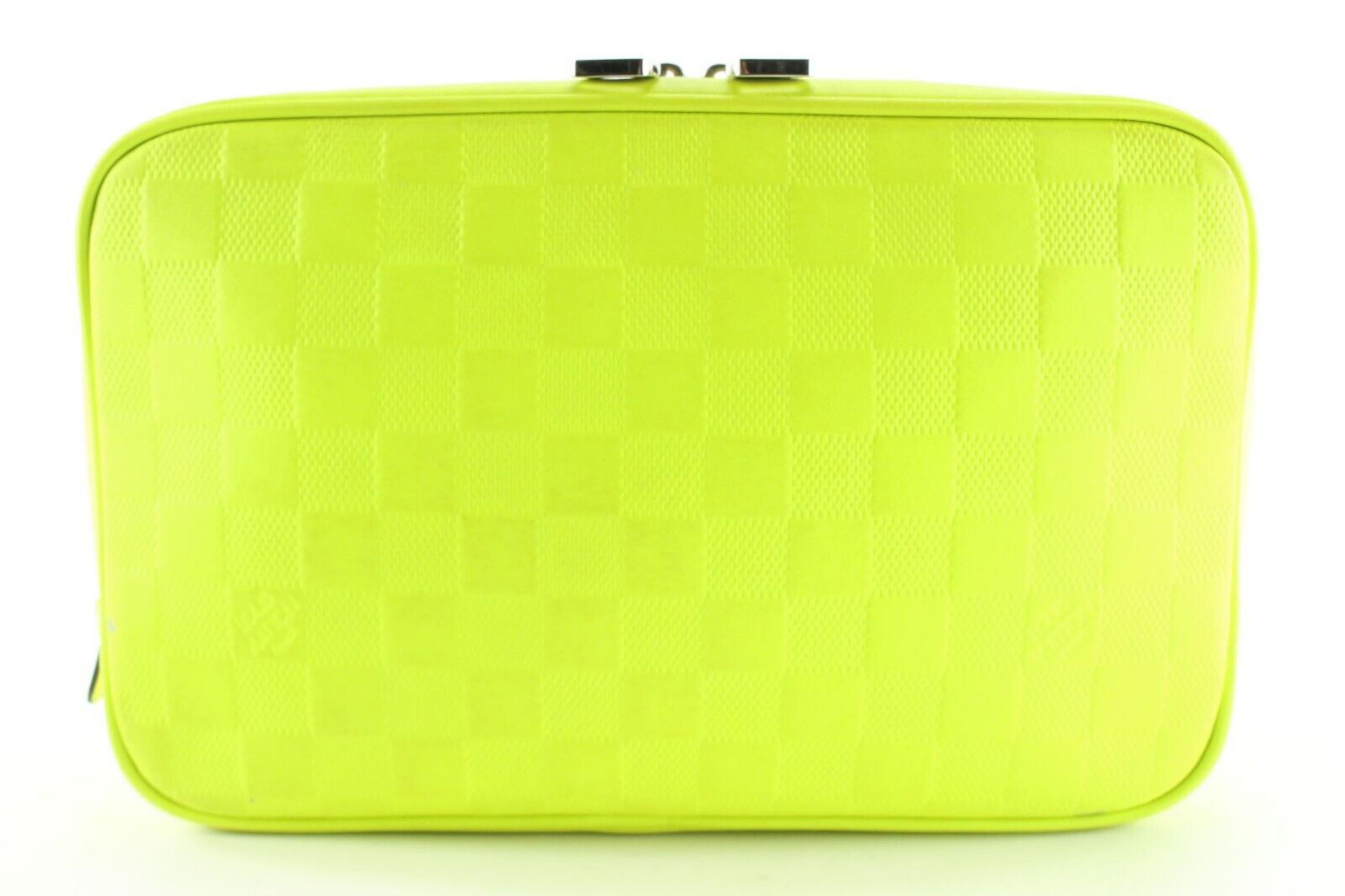 Louis Vuitton Neon Green Damier Infini Leather Trousse Cosmetic Pouch 5LK0223 For Sale 4