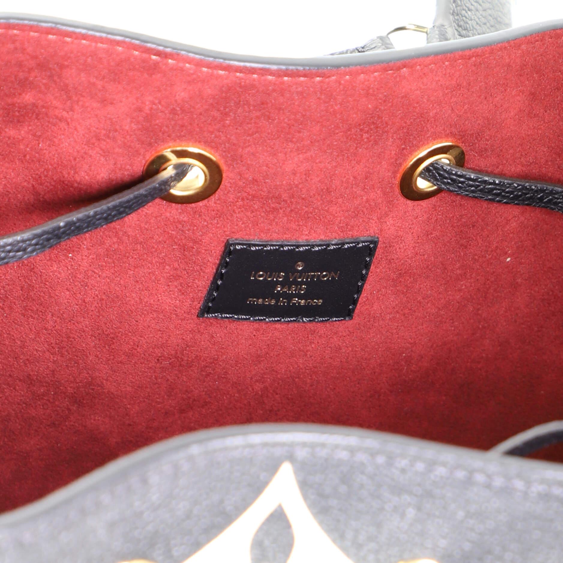 Louis Vuitton NeoNoe Handbag Bicolor Monogram Empreinte Giant MM In Good Condition In NY, NY