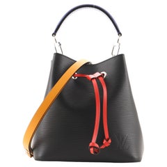 Néonoé LOUIS VUITTON NEONOE BB HANDBAG IN TWO-TONE EPI LEATHER M53612 HAND  BAG ref.1026928 - Joli Closet