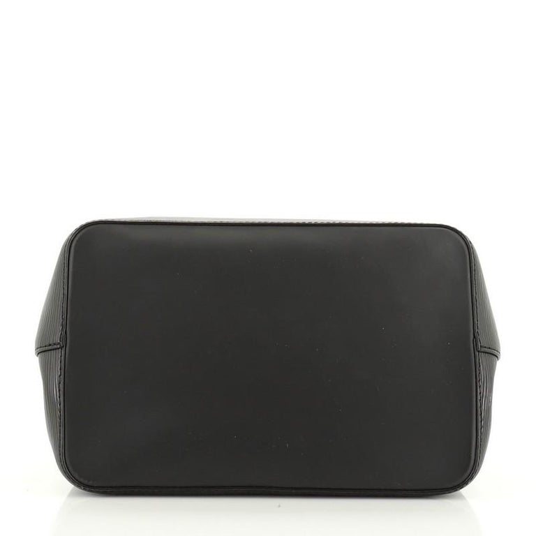 Louis Vuitton NeoNoe Handbag Epi Leather at 1stDibs