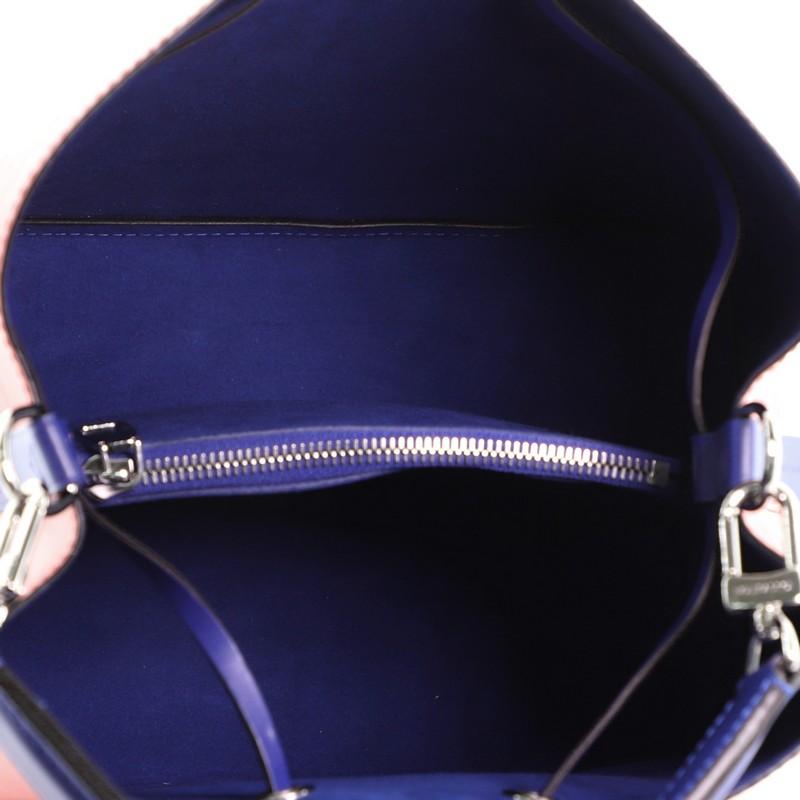 Louis Vuitton NeoNoe Handbag Epi Leather In Good Condition In NY, NY
