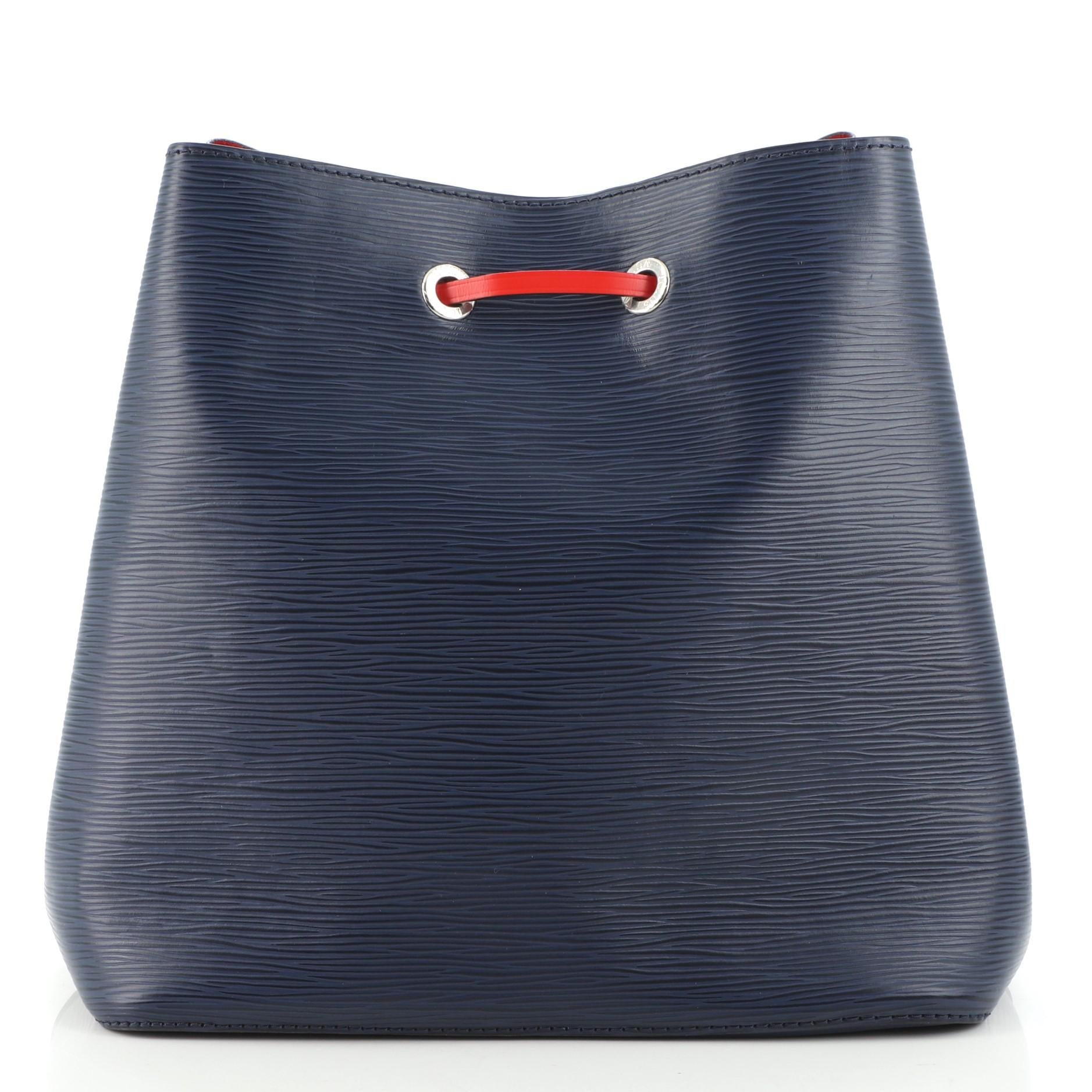 Louis Vuitton NeoNoe Handtasche Epi Leder MM im Zustand „Gut“ in NY, NY