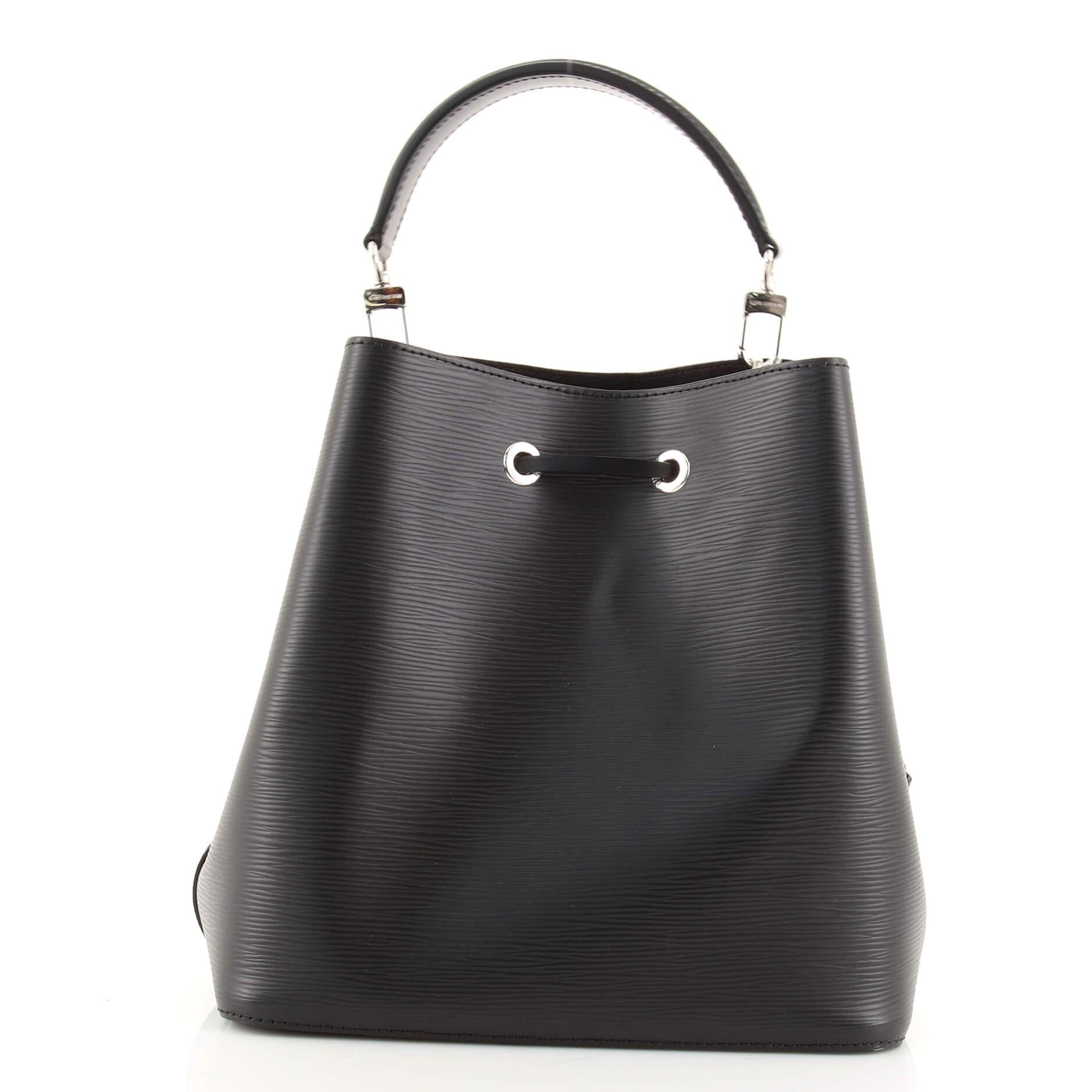 Louis Vuitton NeoNoe Handbag Epi Leather MM In Good Condition In NY, NY