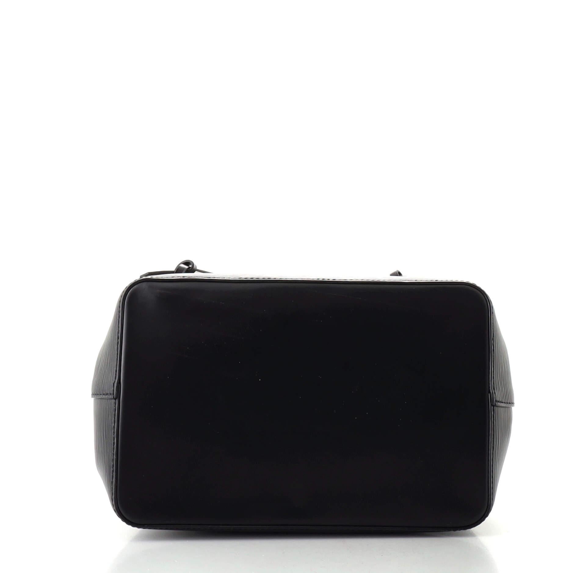 Women's or Men's Louis Vuitton NeoNoe Handbag Epi Leather MM