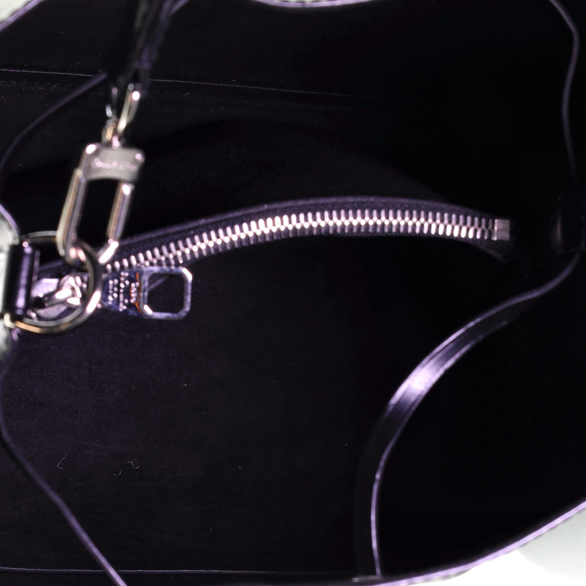 Louis Vuitton NeoNoe Handbag Epi Leather MM 1