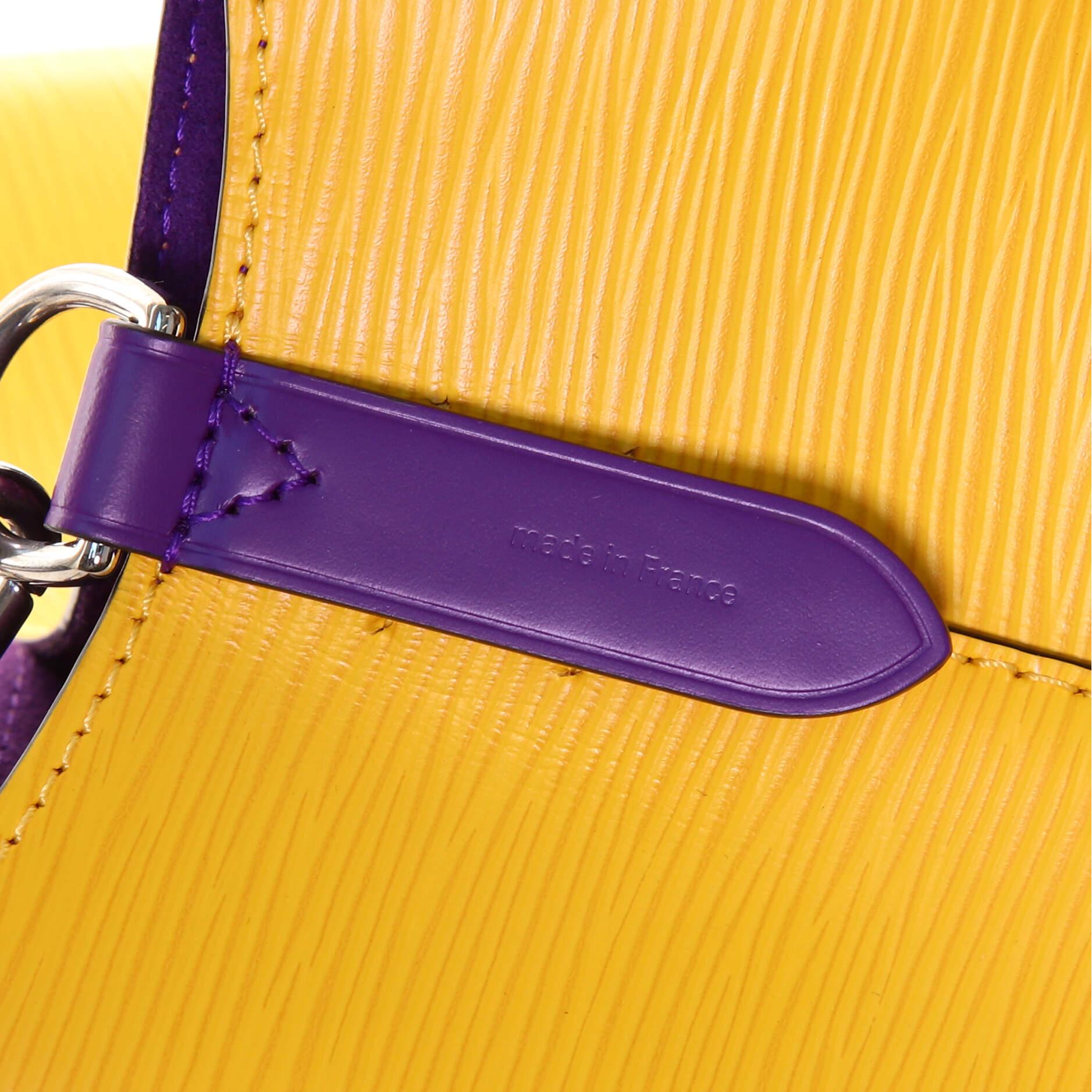 Louis Vuitton NeoNoe Handbag Epi Leather MM 2