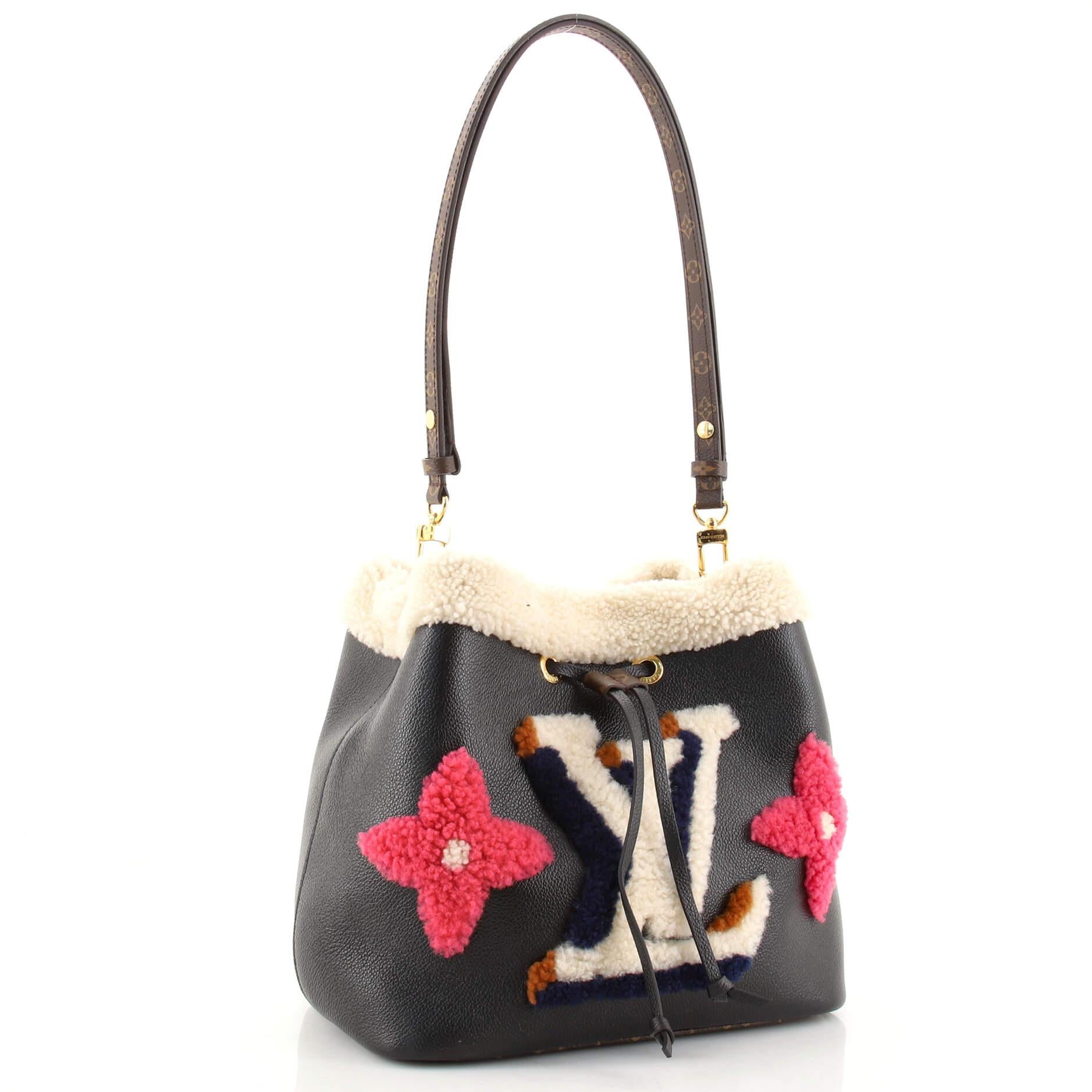 Black Louis Vuitton NeoNoe Handbag Leather and Monogram Teddy Shearling MM