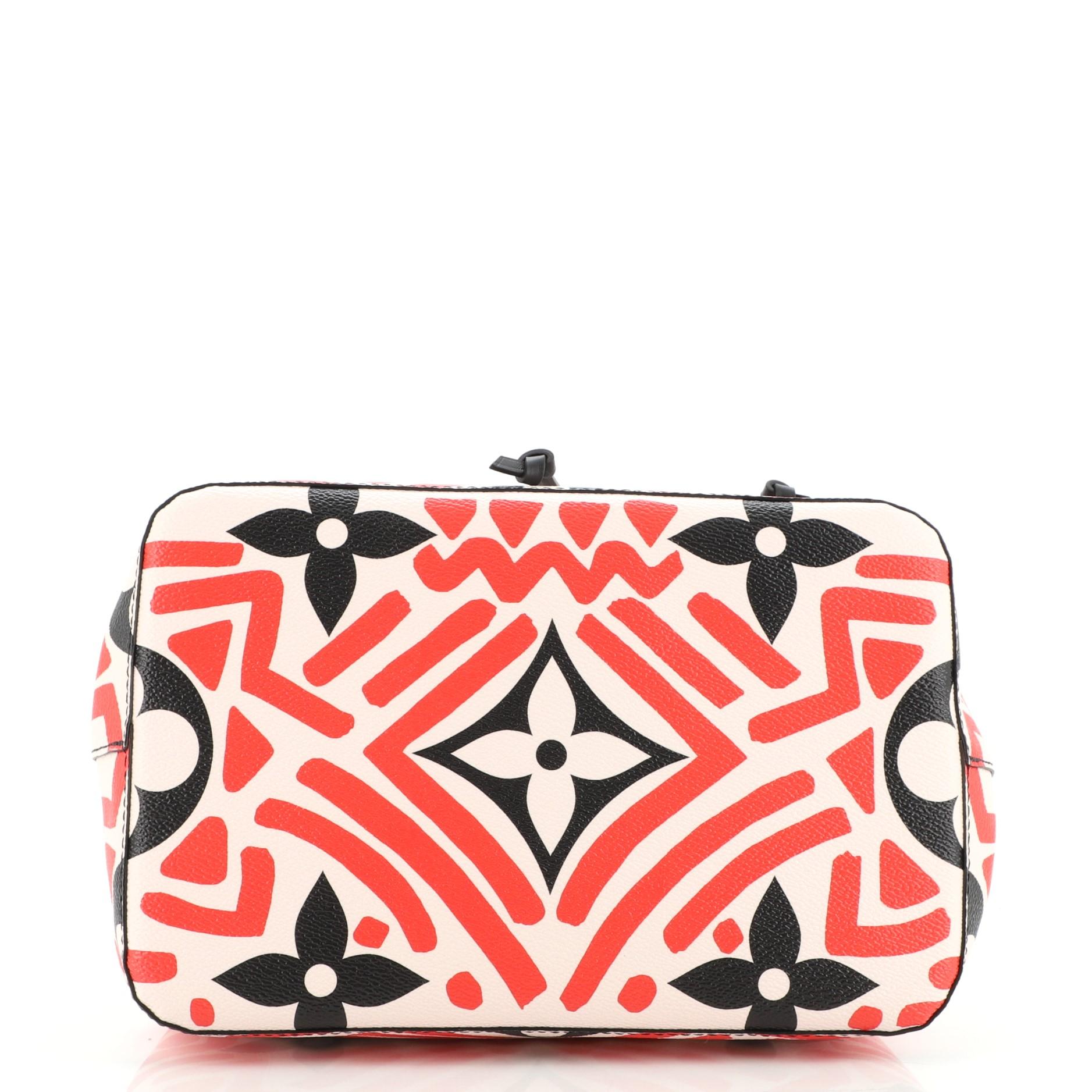 Louis Vuitton Louis Vuitton NeoNoe Handtasche Limited Edition Crafty Monogramm Riesen MM im Zustand „Gut“ in NY, NY