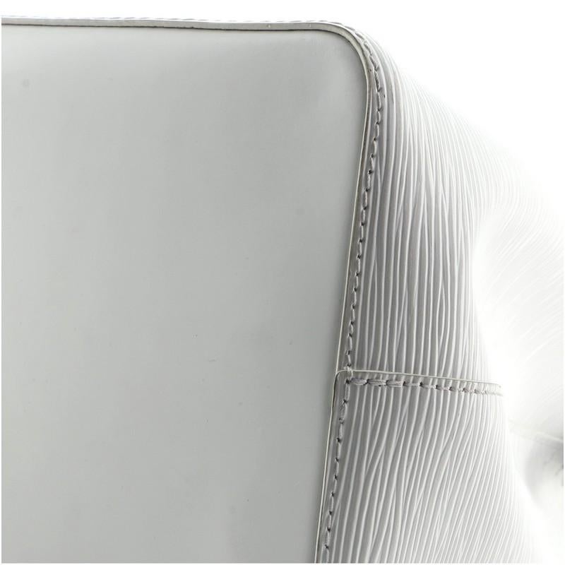 Louis Vuitton NeoNoe Handbag Love Lock Epi Leather In Good Condition In NY, NY