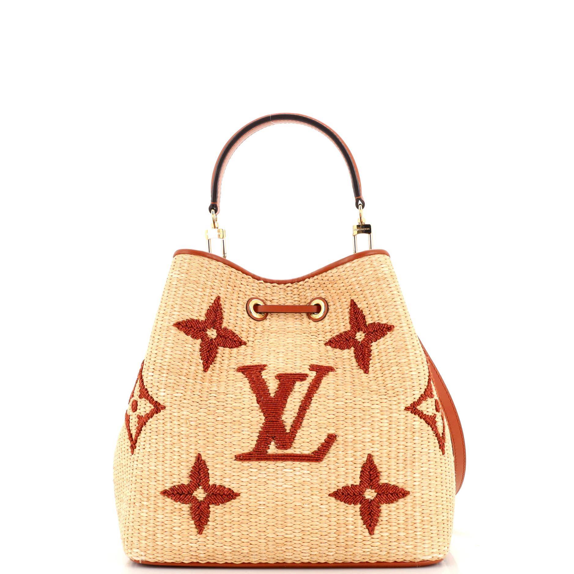 Louis Vuitton NeoNoe Handbag Monogram Raffia MM In Good Condition In NY, NY